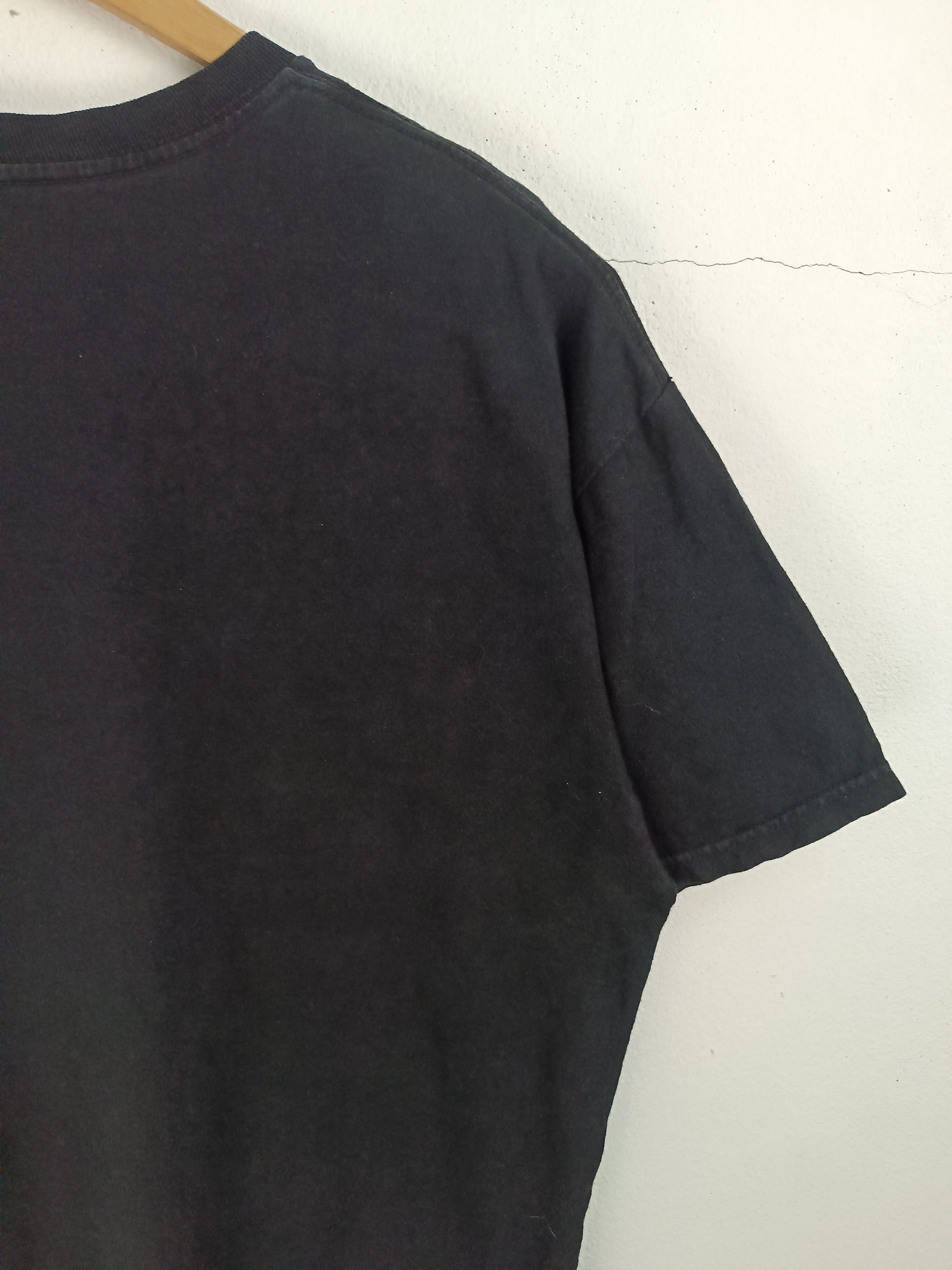 Vintage VINTAGE JOHNNY CASH CLASSIC MIDDLE FINGER TEE dylan neil ant Size US XL / EU 56 / 4 - 14 Thumbnail