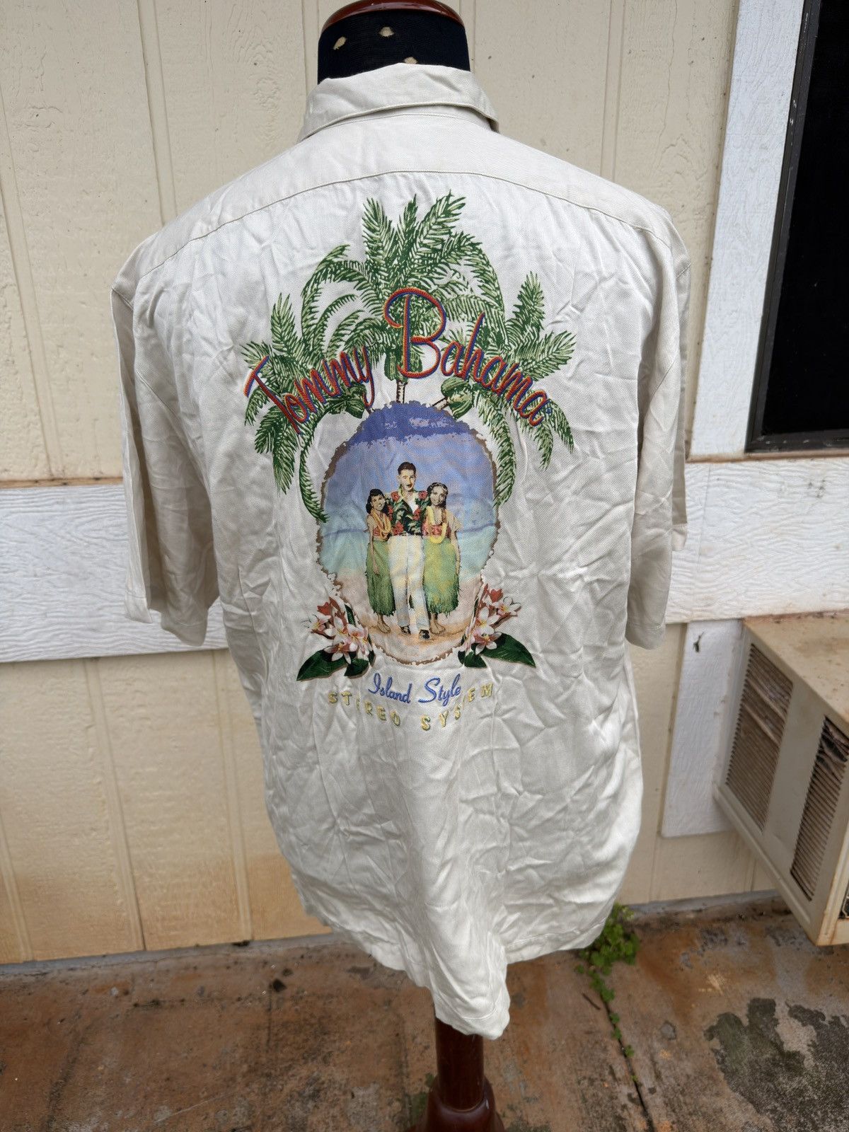 Tommy Bahama New Tommy Bahama Men's L Island Style Hawaiian Rayon Cream Size US M / EU 48-50 / 2 - 1 Thumbnail