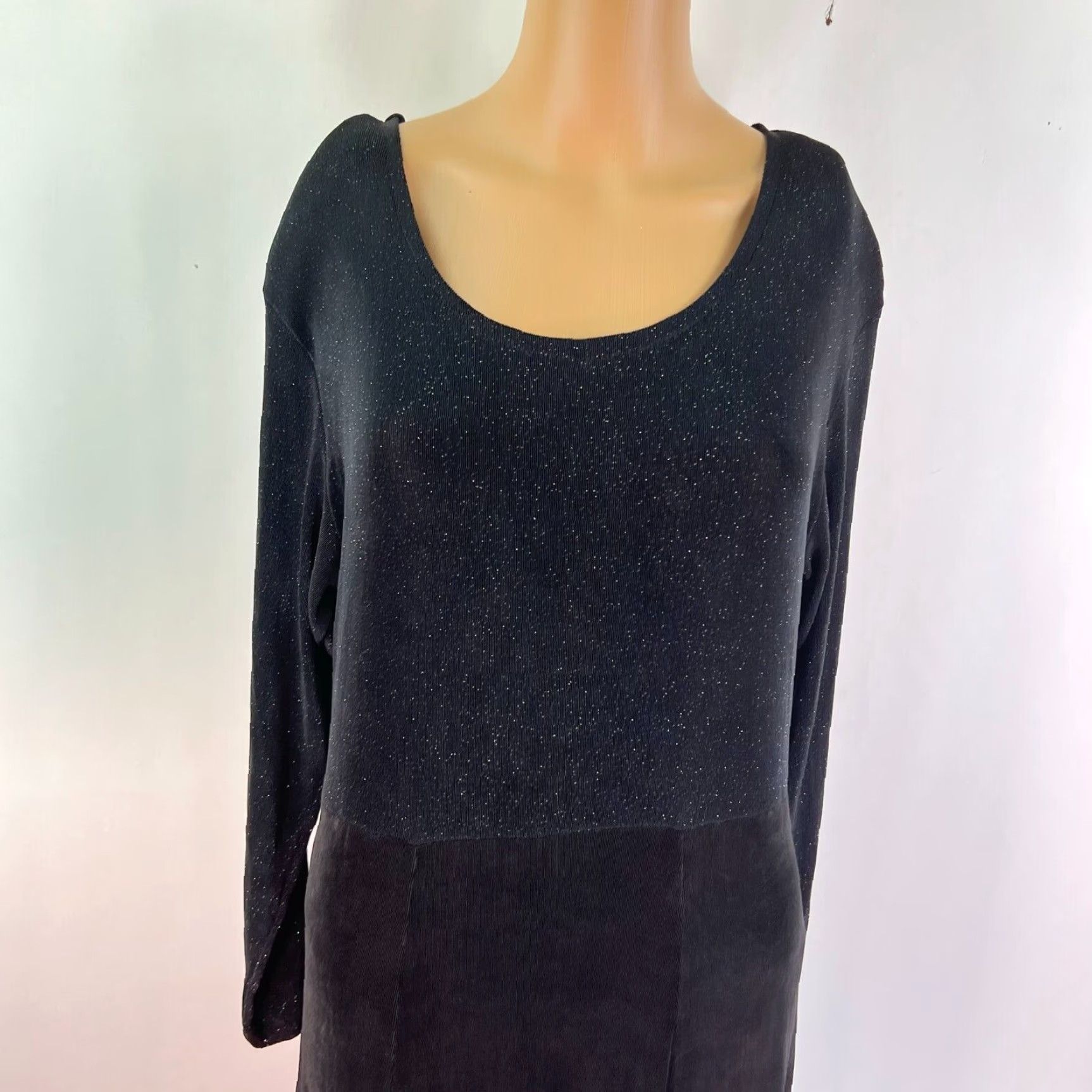 Vintage Vintage KJG Maxi Dress Scoop-neck Pleated Long Sleeve Black Womens SZ M 90s Vintage KJG Maxi Dress Womens SZ M Pleated Long Sleeve Black Size M / US 6-8 / IT 42-44 - 2 Thumbnail