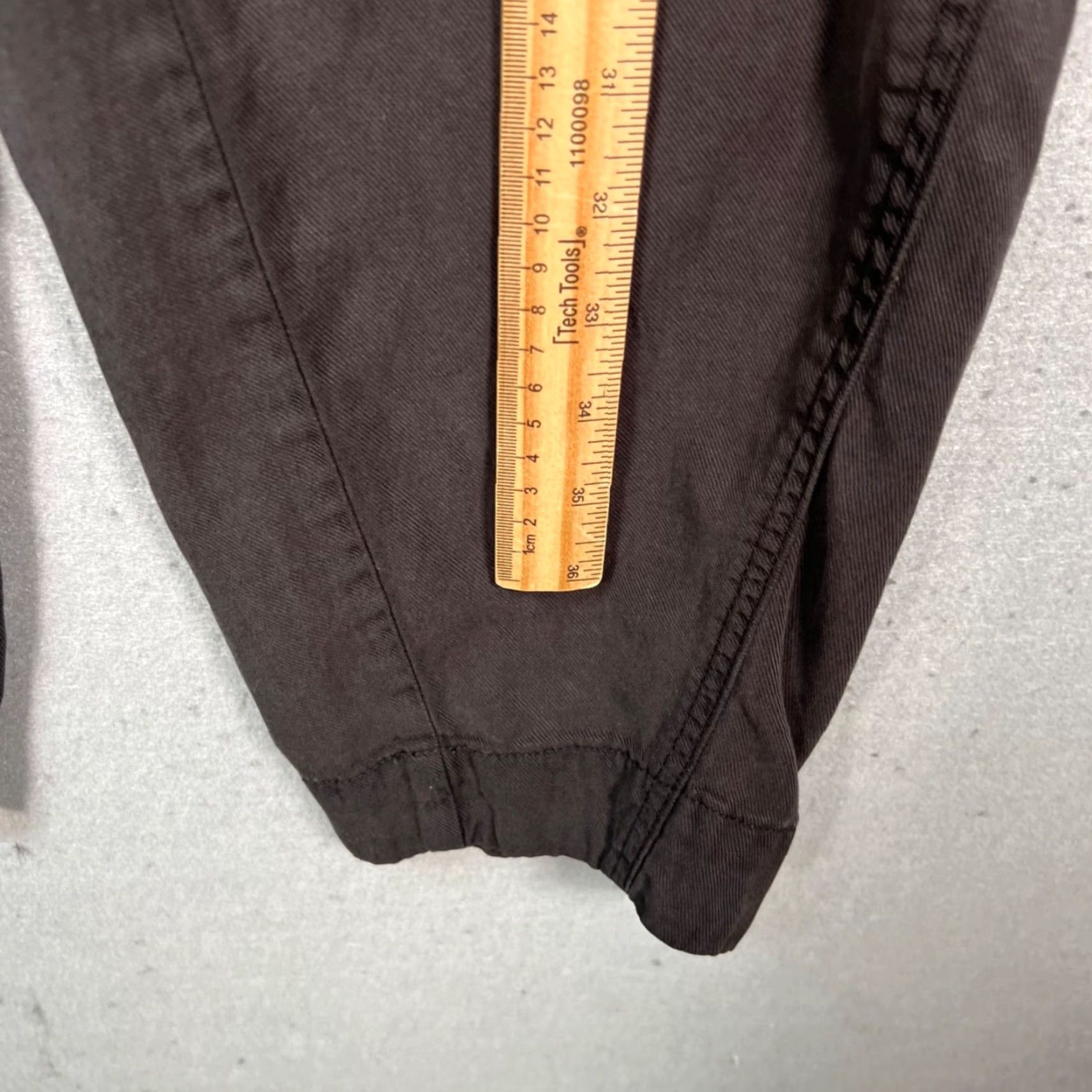 Banana Republic Banana Republic Womens Size M Tall Charcoal Gray Relaxed Chino Pants Size 30" / US 8 / IT 44 - 6 Thumbnail