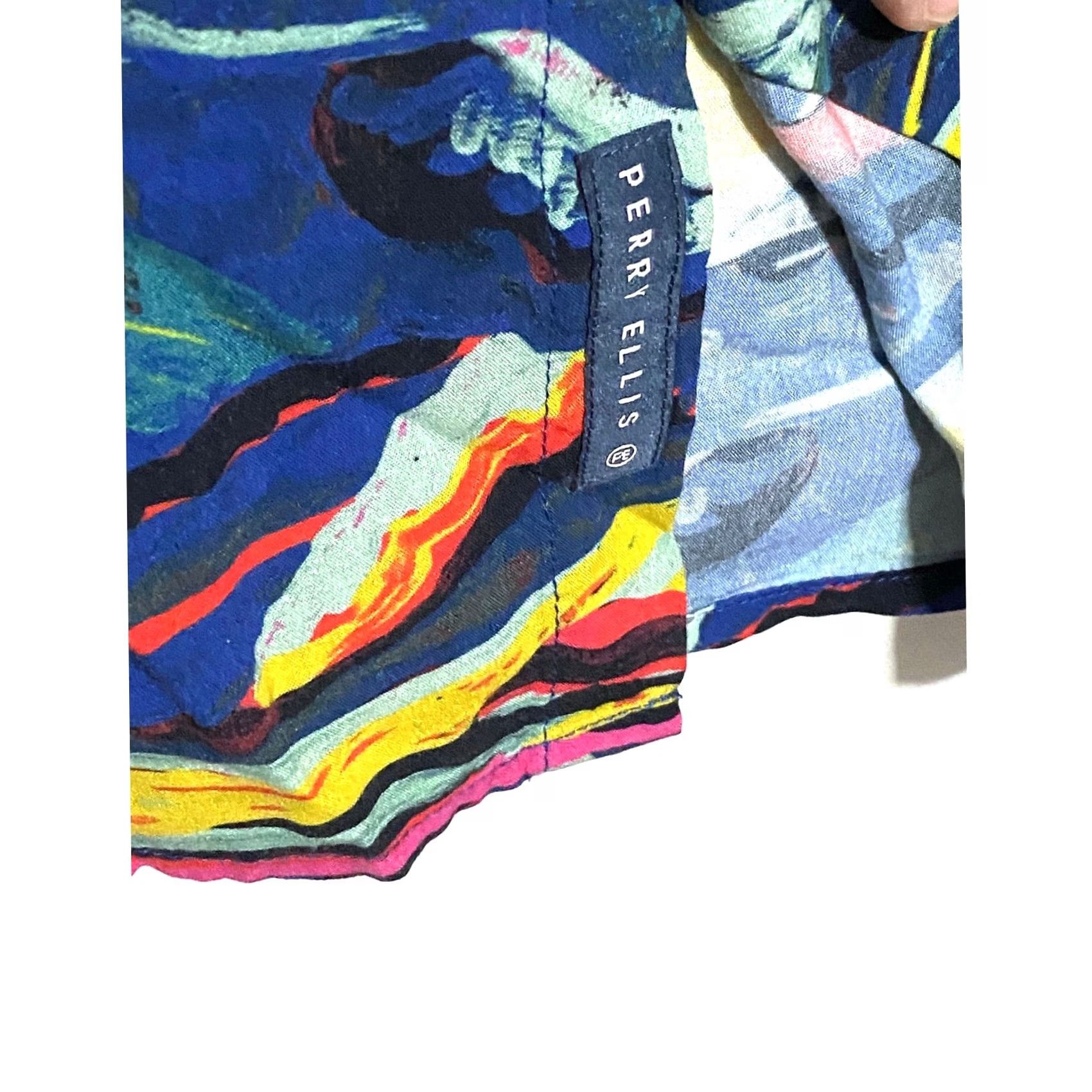 Perry Ellis Perry Ellis Button-Up Shirt Men S Viscose Watercolor Abstract Colorblock 80s Artsy Indie Short Sleeve Blue Button-Down Casual Workwear Travel Mens Size US S / EU 44-46 / 1 - 6 Thumbnail
