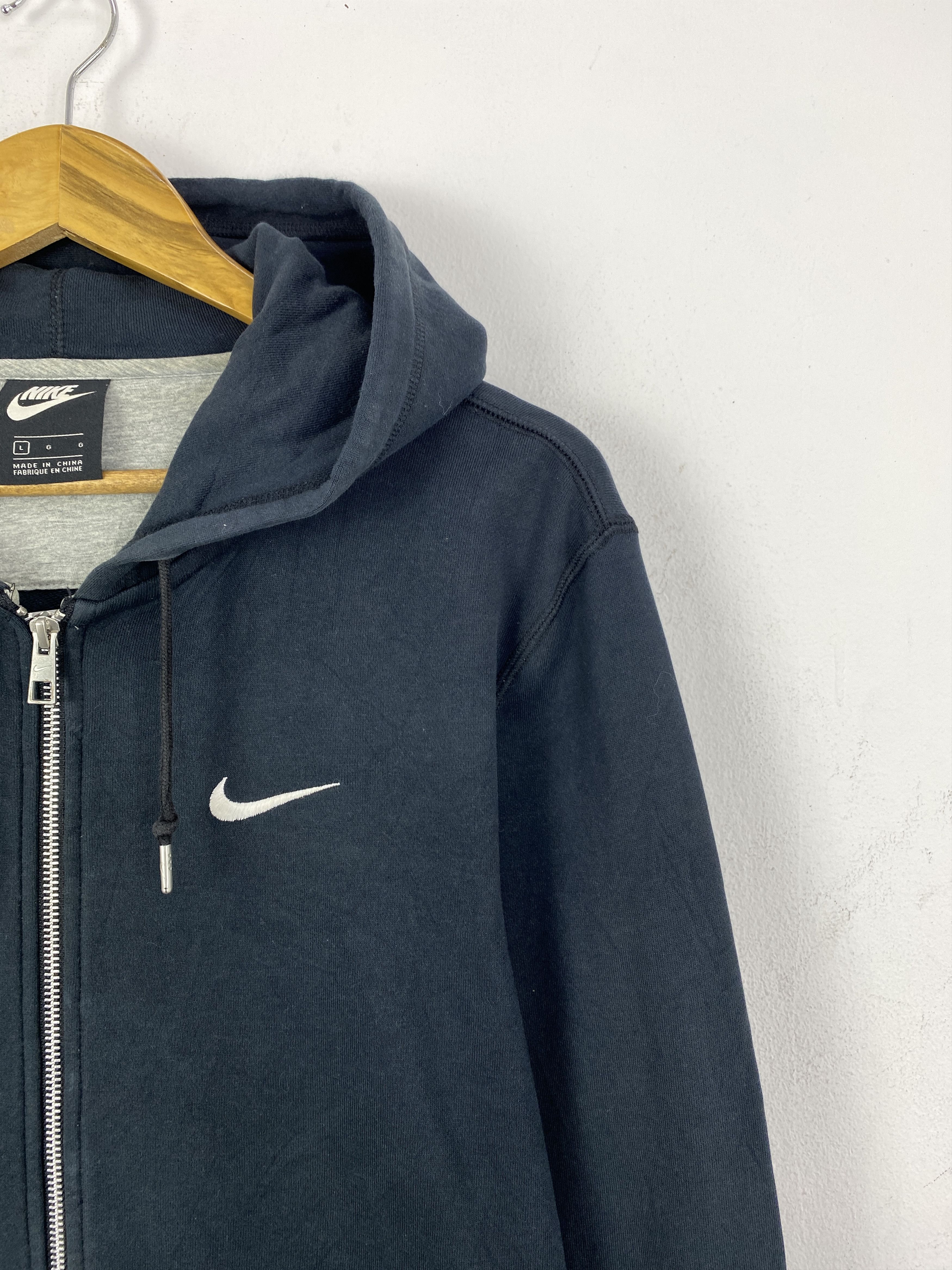 Nike Vintage Nike Zipper Up Hoodie SH0231 Size US L / EU 52-54 / 3 - 7 Thumbnail
