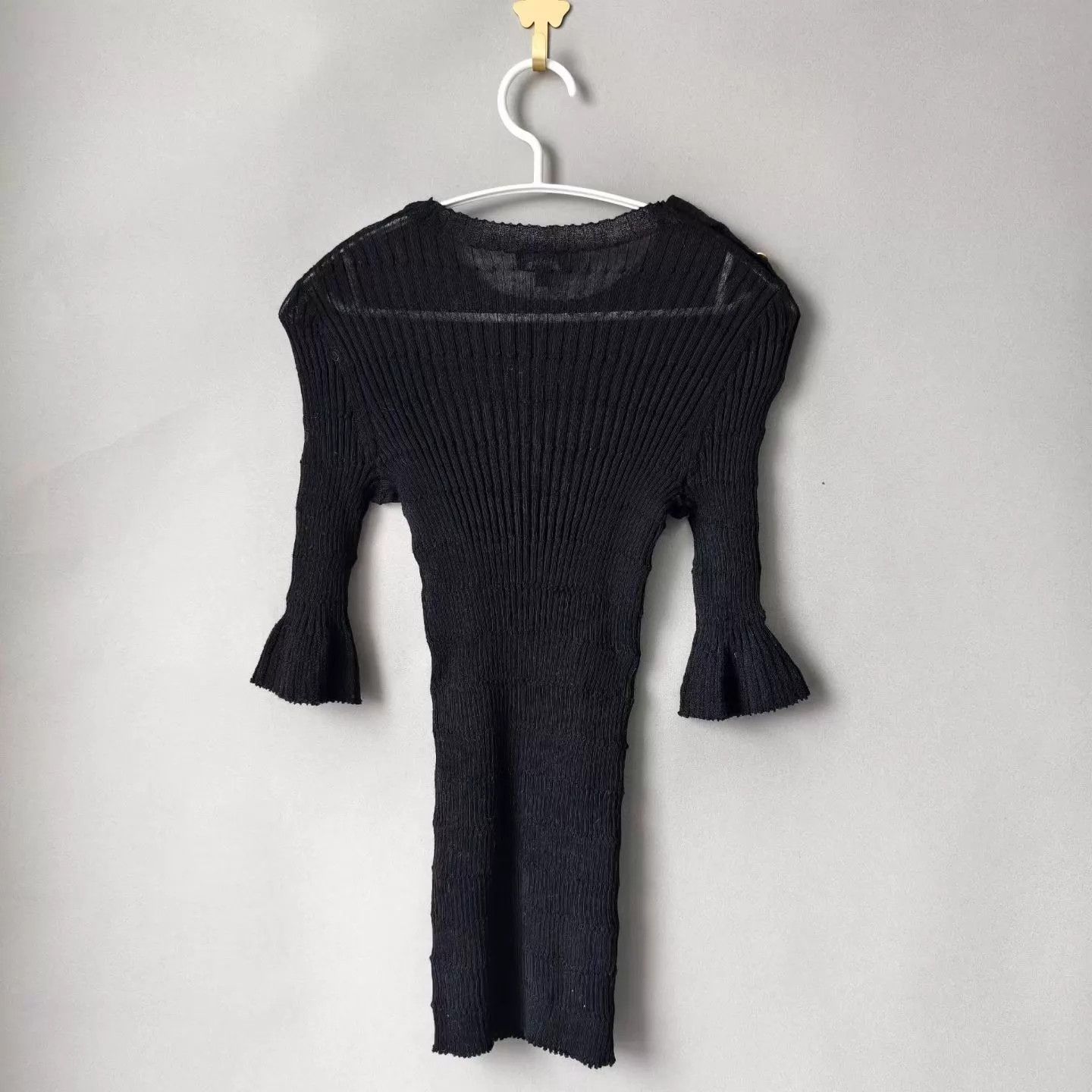 Chanel Chanel Black Wool Knit Short-Sleeve Top w/ Gold Coin Buttons Size XS / US 0-2 / IT 36-38 - 2 Thumbnail