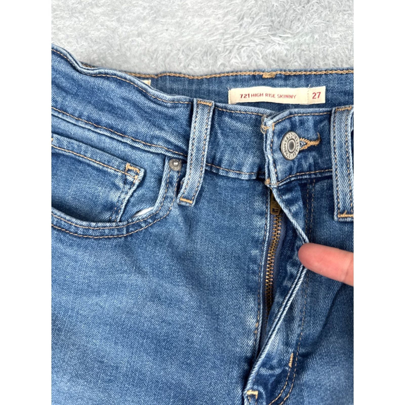 Levi's VINTAGE Levi's Jeans Women 27 Blue Denim Skinny High Rise 721 Big E Cotton 25x26 Jeans Size 27" / US 4 / IT 40 - 5 Thumbnail
