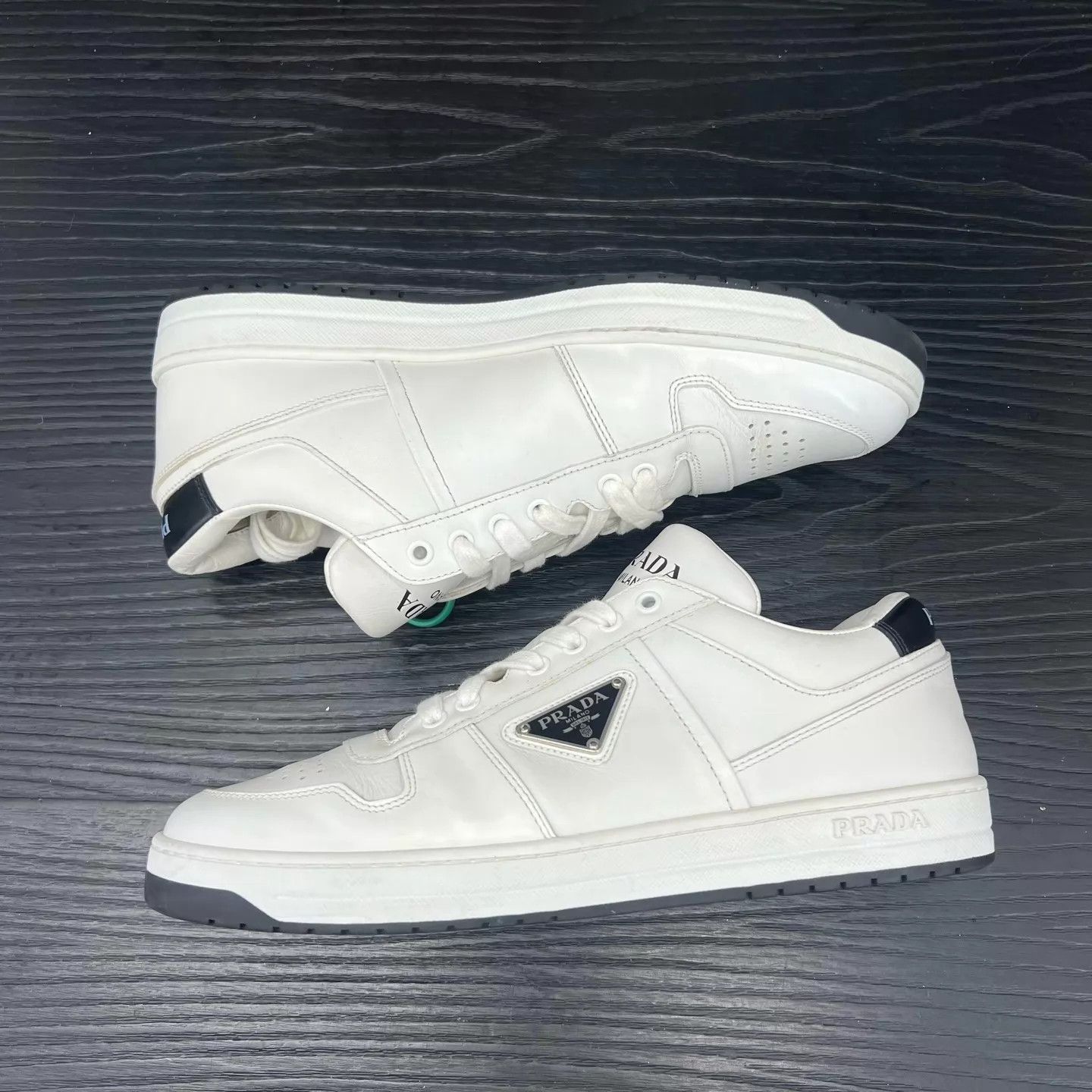 Prada Prada White Triangle Logo Sneakers 6/40 Size US 7 / EU 40 - 2 Thumbnail