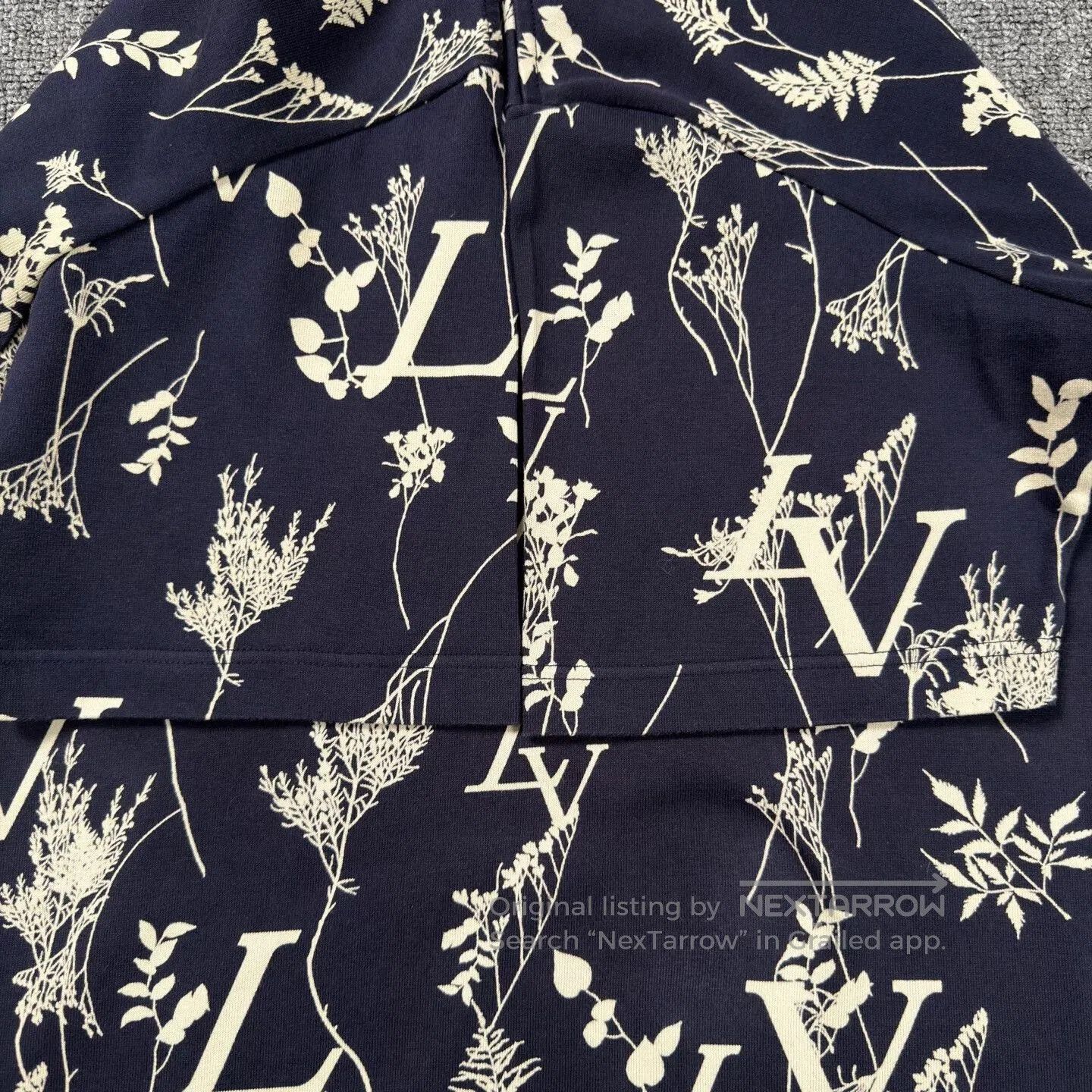 Louis Vuitton LV Floral Print Navy Short-Sleeve. Size US XL / EU 56 / 4 - 5 Thumbnail
