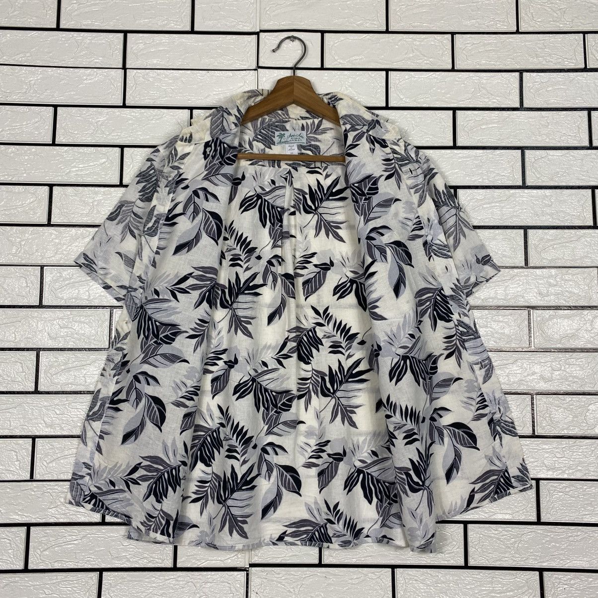 Toyo Enterprises Ani Ani Styled In Hawaii Rayon Shirt Button Full Print Size US L / EU 52-54 / 3 - 14 Thumbnail