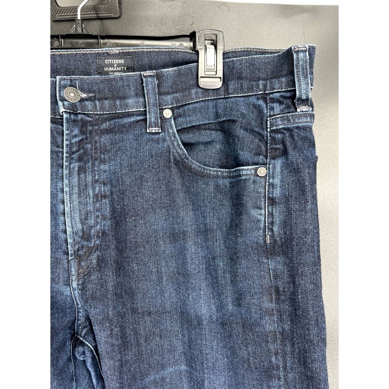 Citizens Of Humanity Citizens of Humanity Jeans Men 38x30 Blue Denim Straight Mid Rise 5-Pocket USA Jeans Mens Regular Size 38x30 Classic Wash Medium Color Blue USA Size US 38 / EU 54 - 3 Thumbnail