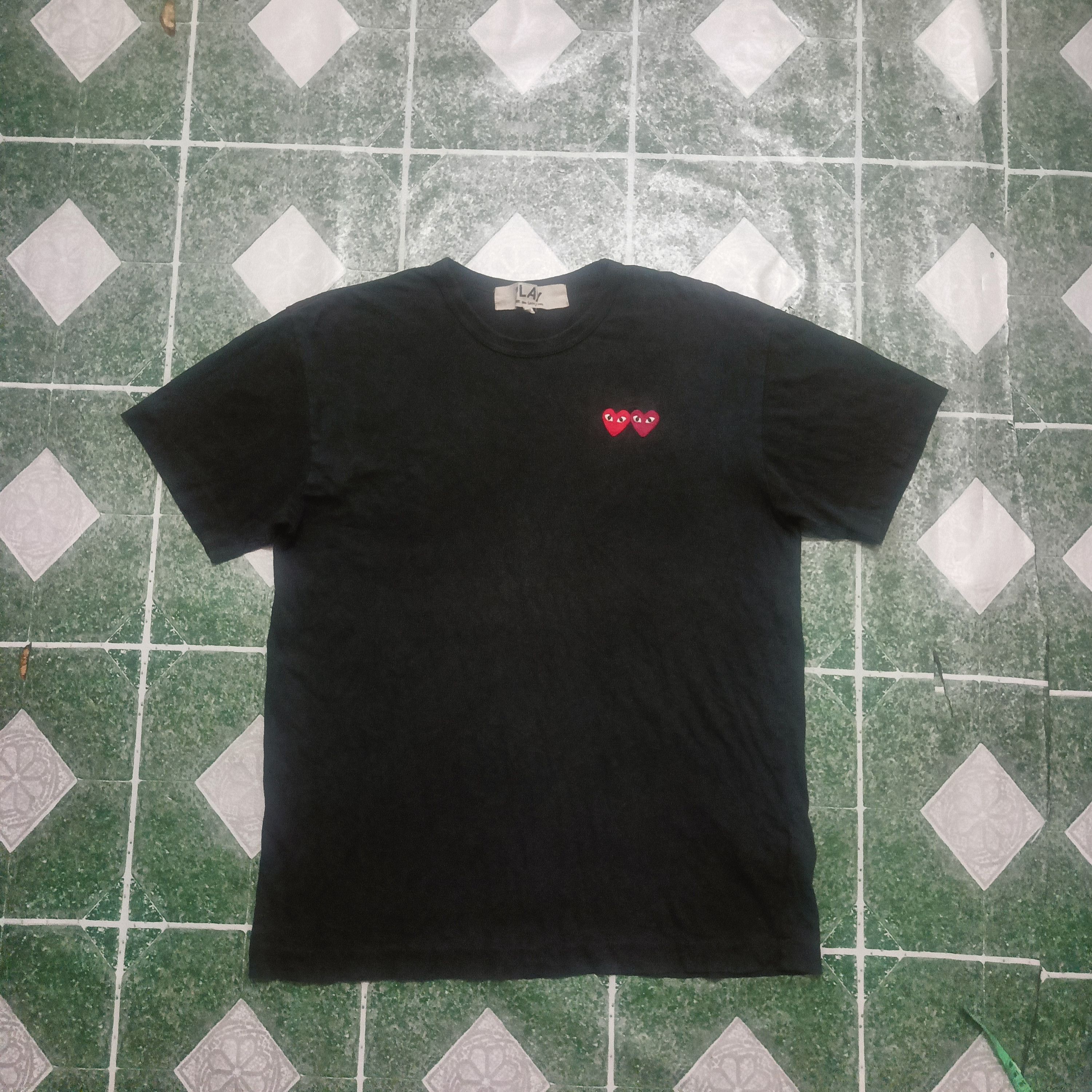 Comme des Garcons × Comme des Garcons PLAY × Japanese Brand PLAY CDG Comme des Garcons Double heart Size US M / EU 48-50 / 2 - 1 Thumbnail