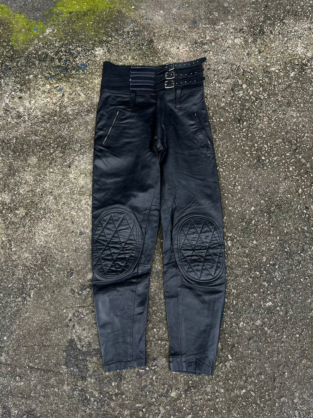 Genuine Leather × Japanese Brand × Vintage genuine leather high waist buckle pants rick owens style Size 30" / US 8 / IT 44 - 1 Thumbnail
