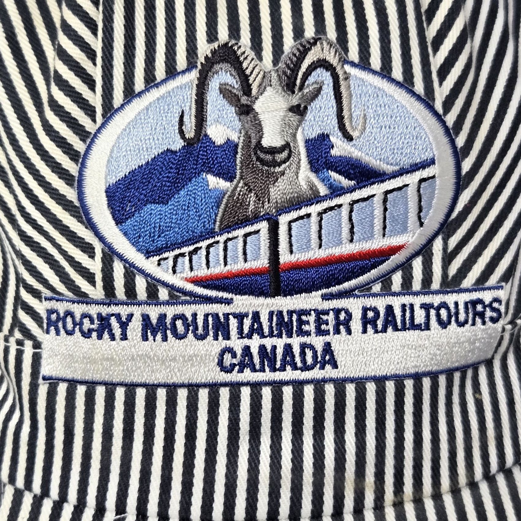 Vintage VINTAGE Rocky Mountaineer Railtours Canada Hat Train Conductor Adjustable Blue Denim Cotton Blend Size ONE SIZE - 6 Thumbnail