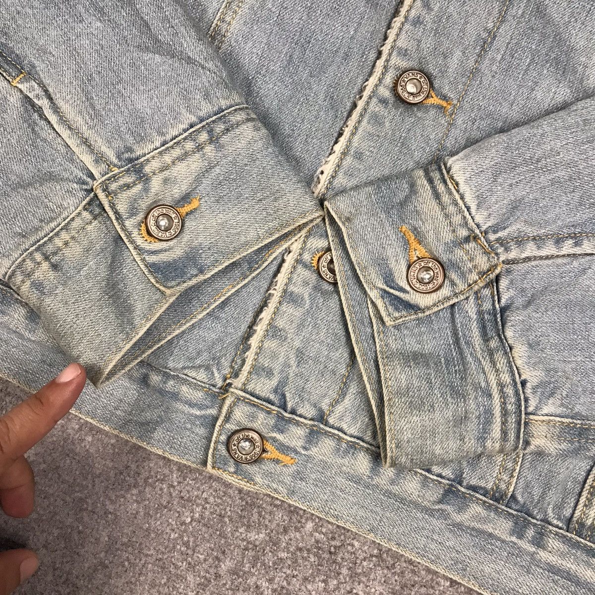 Vans VANS STREET WEAR DENIM BUTTON SHERPA CROPPED JACKET Size US M / EU 48-50 / 2 - 9 Thumbnail
