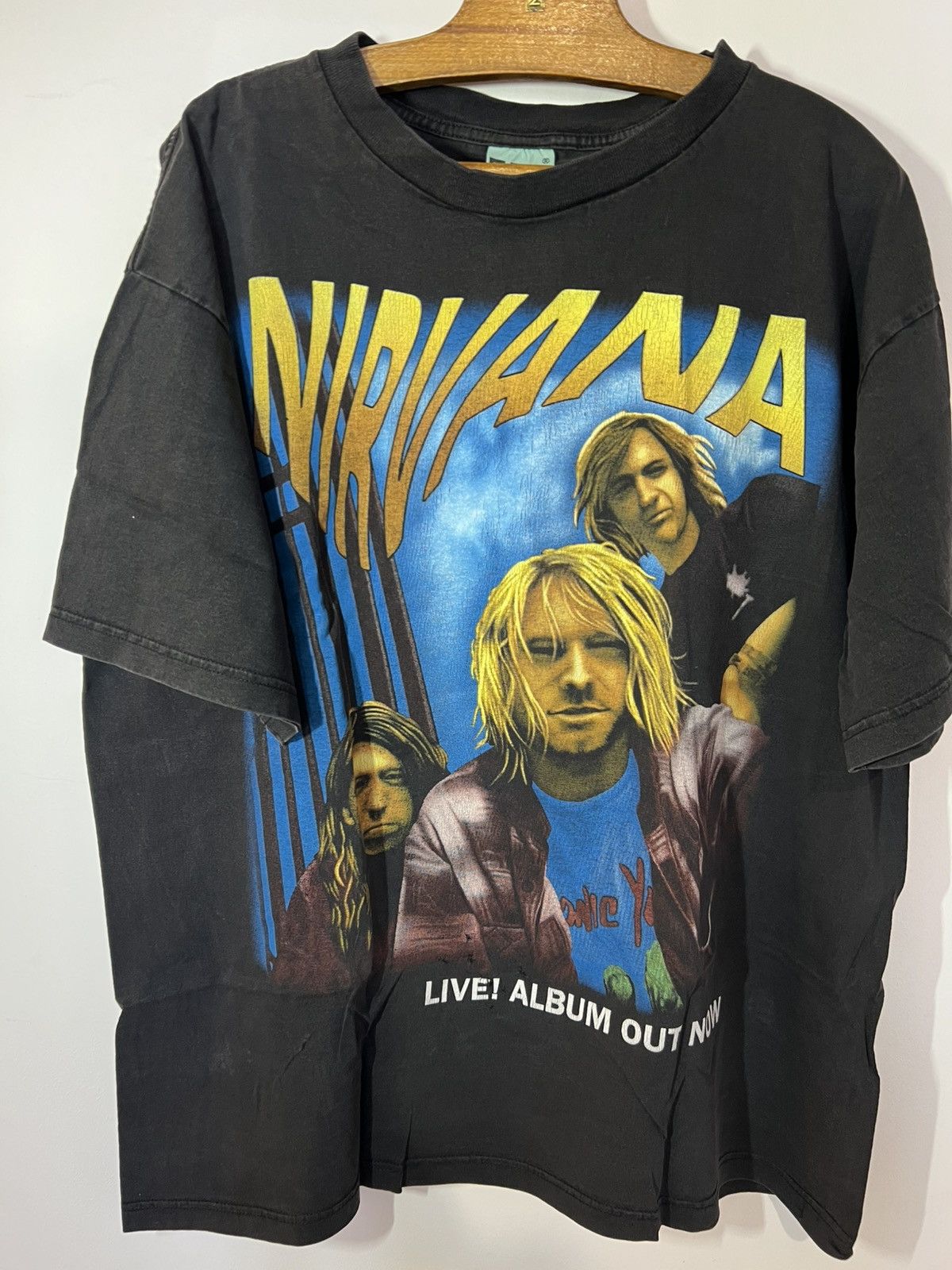 Band Tees Vintage late 90s live Nirvana shirt Size US L / EU 52-54 / 3 - 1 Thumbnail