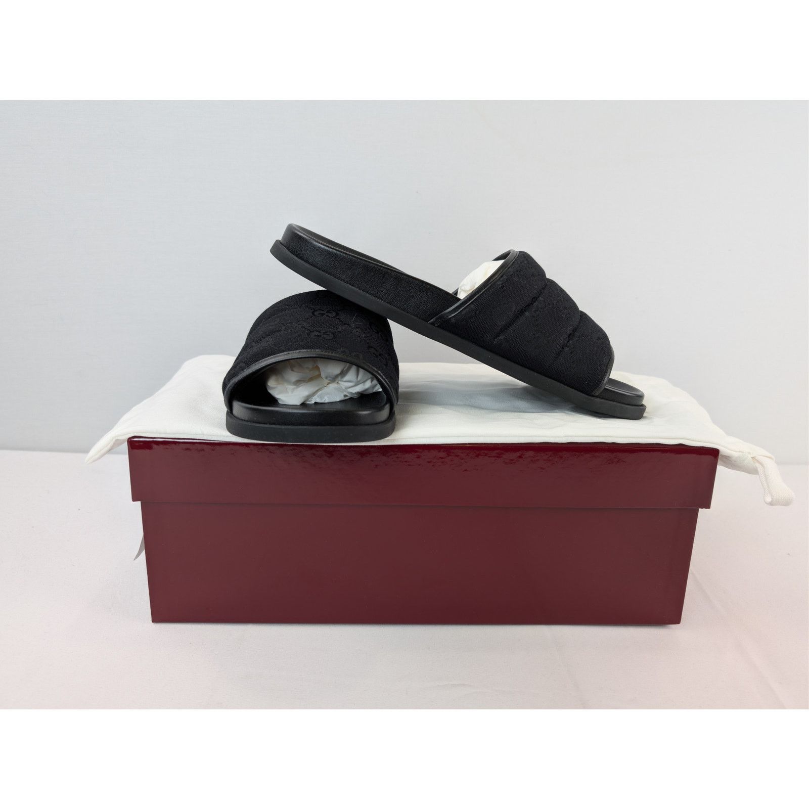 Gucci o1rshd1 Q:2 / Men's Padded mules with GG pattern Slippers Size US 10.5 / EU 43-44 - 18 Thumbnail