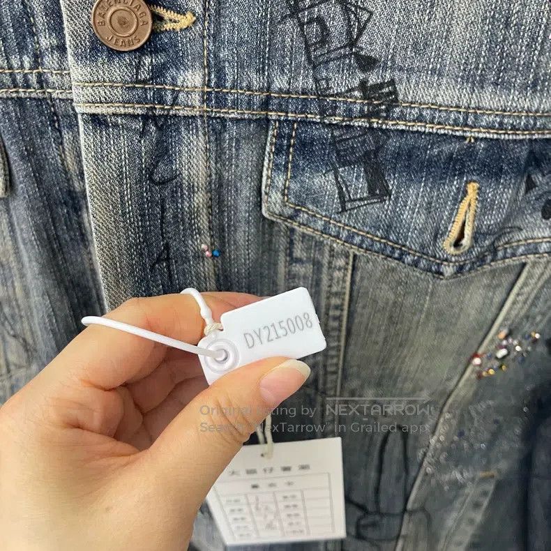 Balenciaga Balenciaga Washed Distressed Graffiti Denim Jacket Size US S / EU 44-46 / 1 - 5 Thumbnail