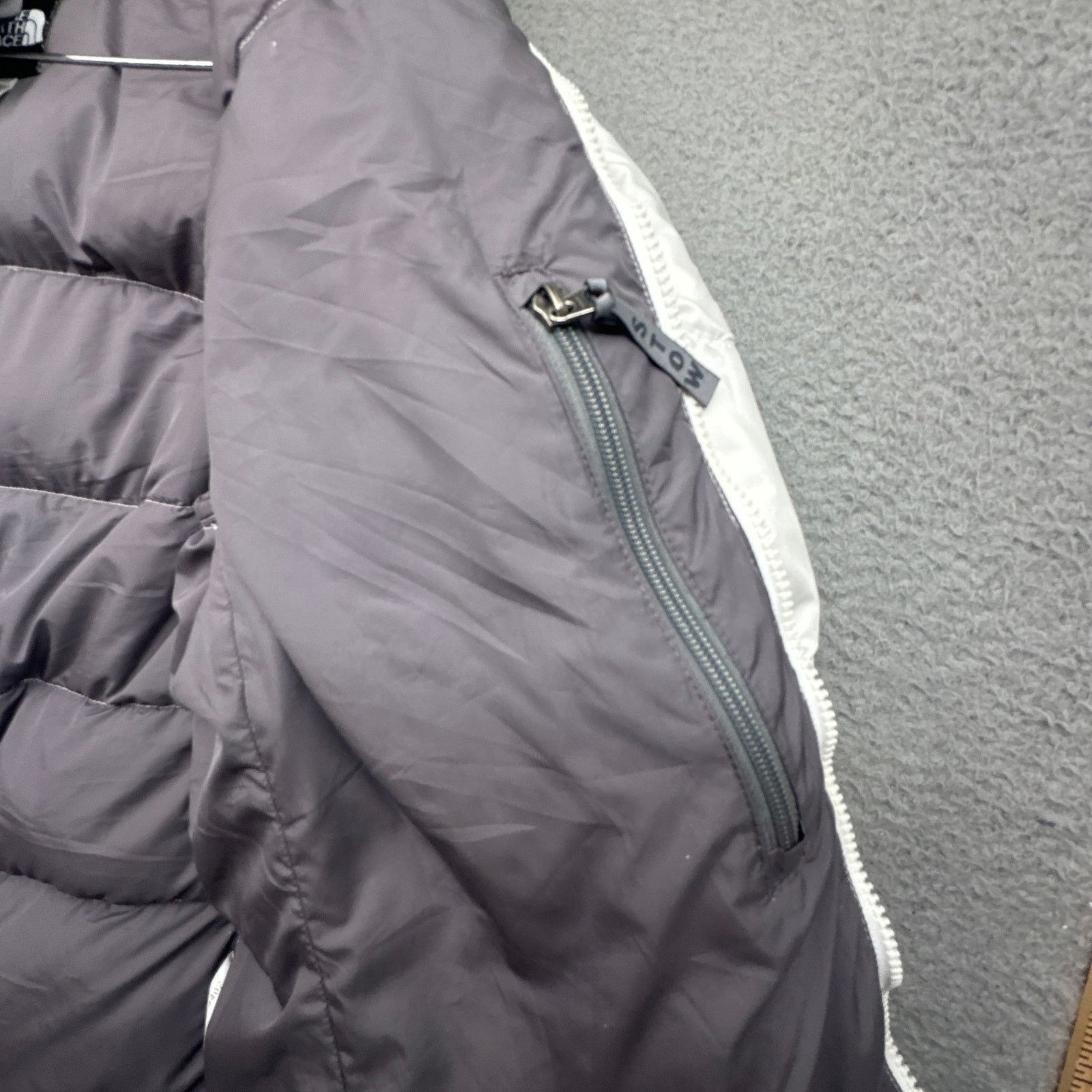 The North Face North Face Nuptse 700 Fill Down Puffer Jacket Womens Medium Size M / US 6-8 / IT 42-44 - 14 Thumbnail