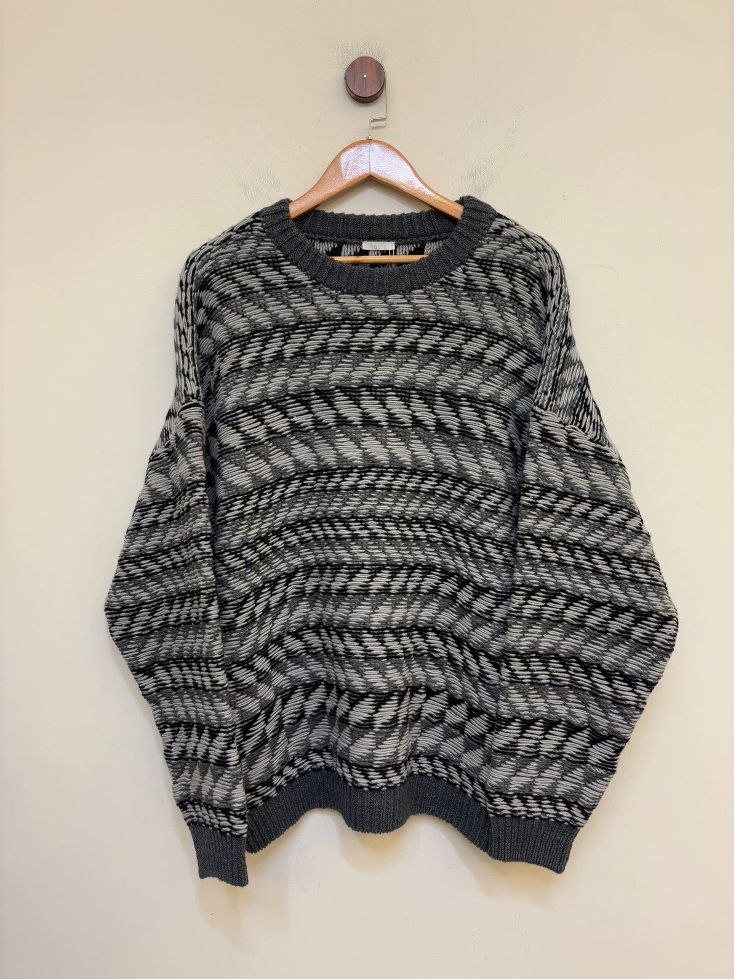 Other blanc ym double-faced oversized knit sweater (M) Size US M / EU 48-50 / 2 - 2 Thumbnail
