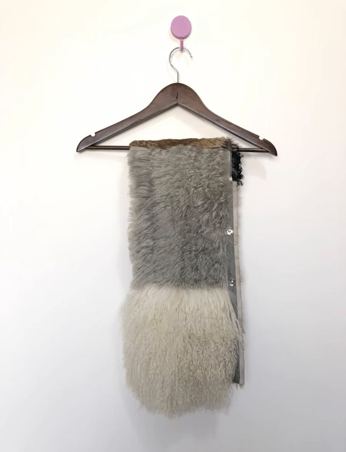 Takahiromiyashita The Soloist. TAKAHIROMIYASHITA THE SOLOIST fur collar. Size ONE SIZE - 3 Thumbnail