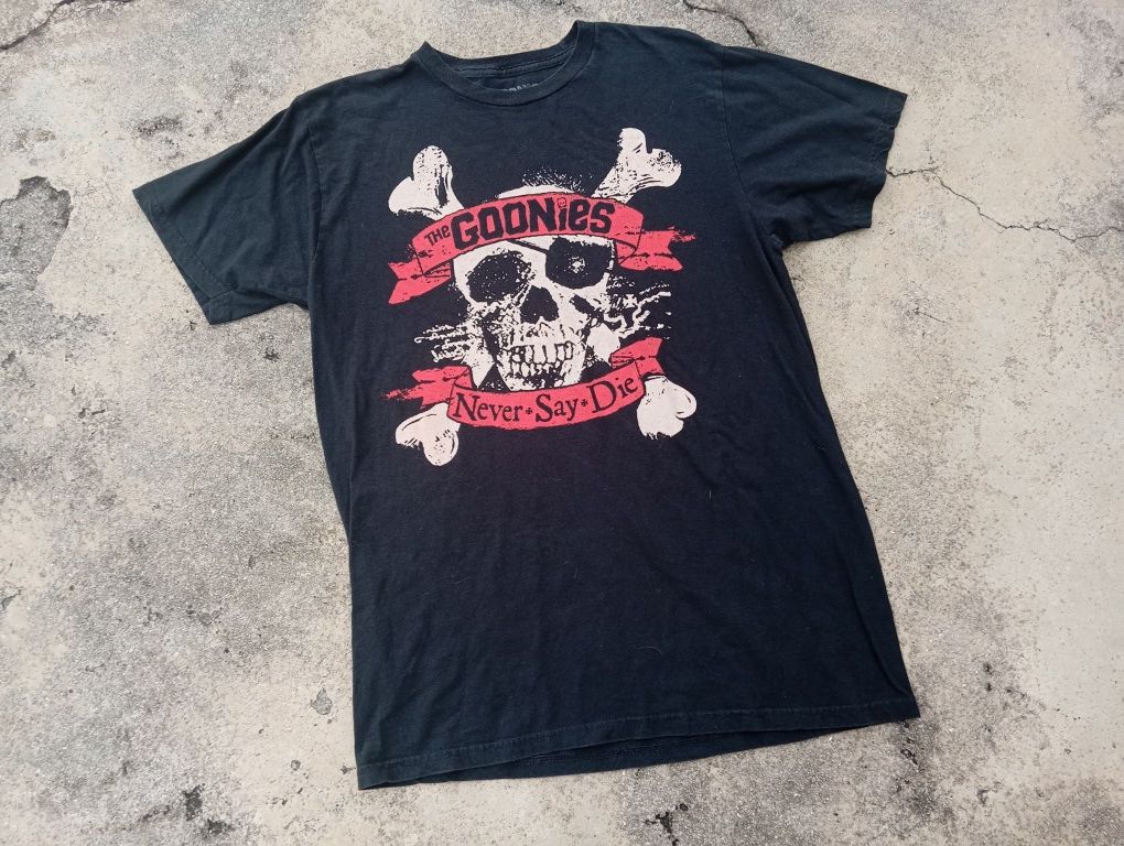 Other The Goonies ☠️ Tshirt Retro Movie 🍿🎥 Size US M / EU 48-50 / 2 - 2 Thumbnail