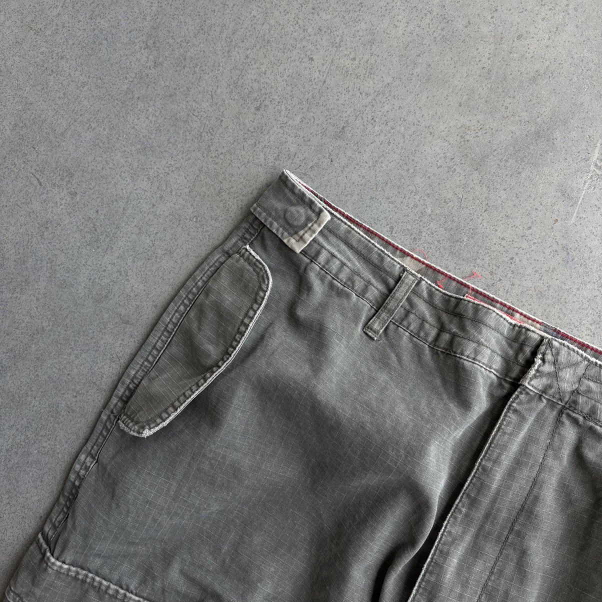 Mossimo Vintage mossimo military 36x30 cargo baggy skater pants jnco Size US 40 / EU 56 - 5 Thumbnail