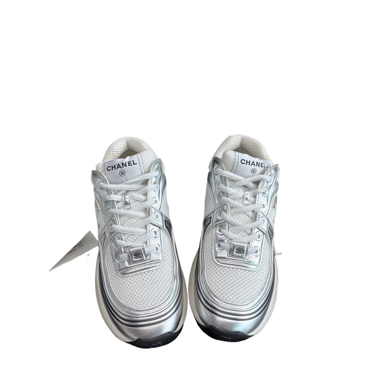 Chanel Chanel Silver Leather Low-Top Sneakers Size 37.5 Size US 6.5 / IT 36.5 - 1 Thumbnail