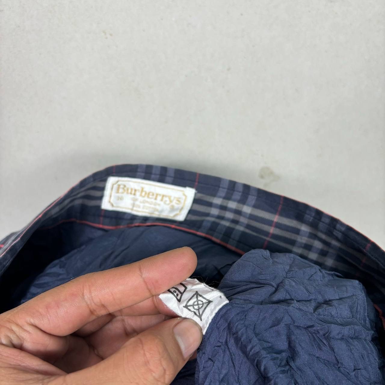 Burberry Vintage Burberry Checked Short Pants Size US 26 / EU 42 - 8 Thumbnail