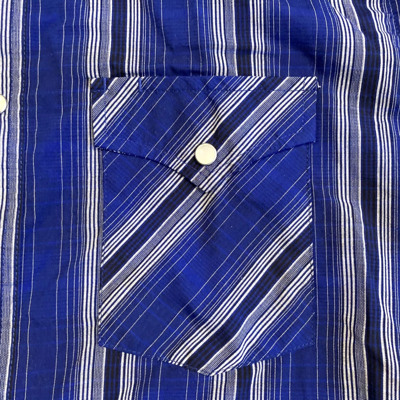 Vintage VINTAGE? No. Size US M / EU 48-50 / 2 - 2 Thumbnail