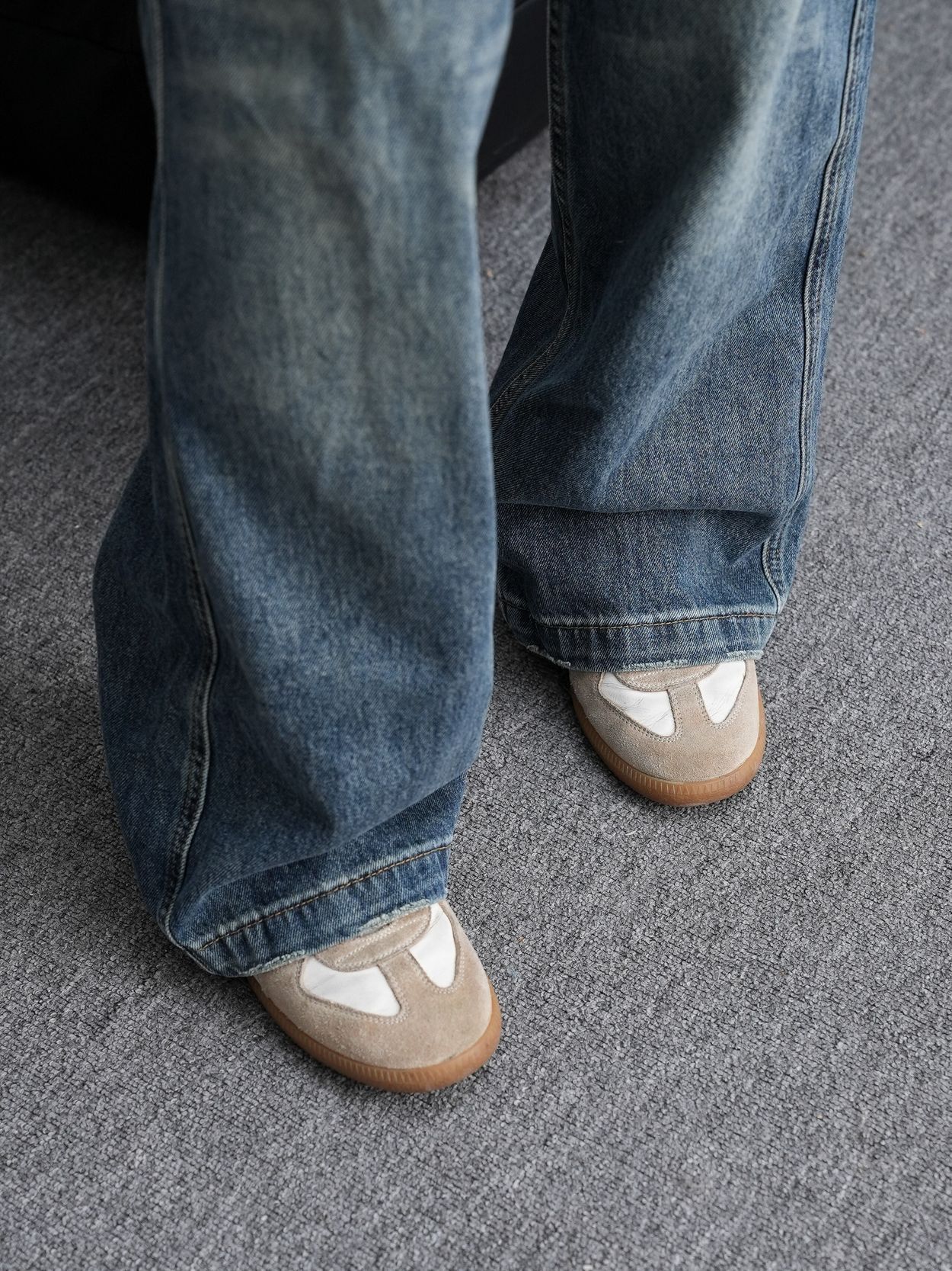Jean × Vintage washed faded cleanfit loose baggy damaged yuppie jeans Size US 28 / EU 44 - 7 Thumbnail