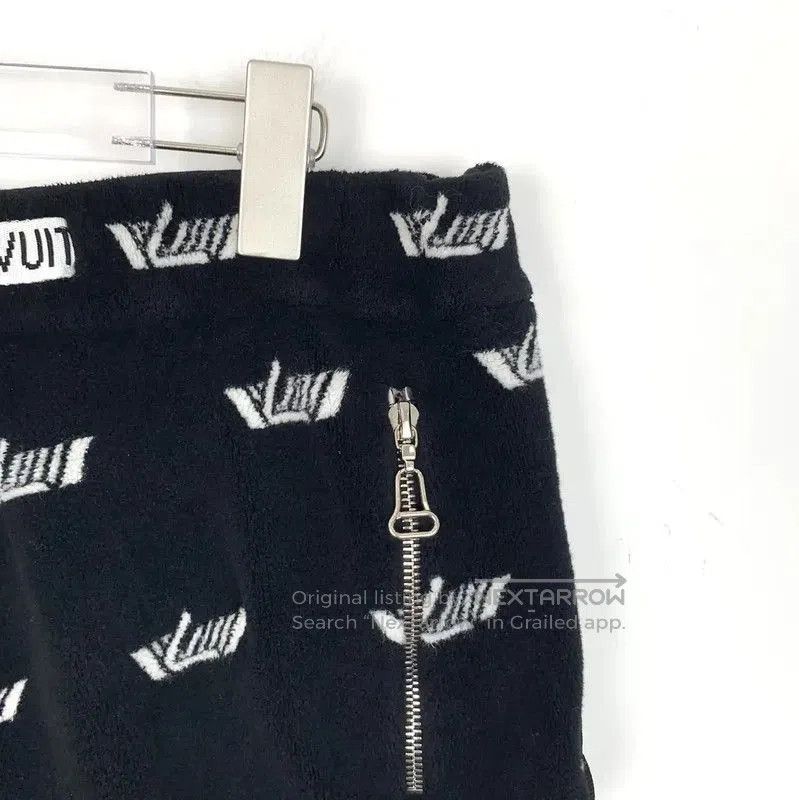 Louis Vuitton Louis Vuitton Black Cotton Women’s Shorts . Size 24" / US 00 / IT 34 - 3 Thumbnail