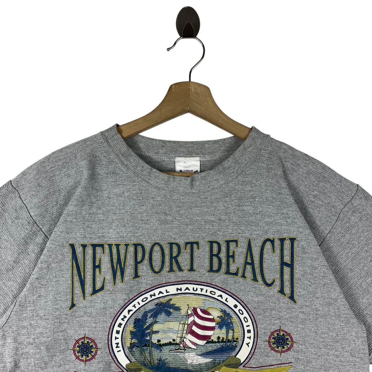 Vintage Vintage 90s NEWPORT BEACH Printed tee Size US M / EU 48-50 / 2 - 2 Thumbnail