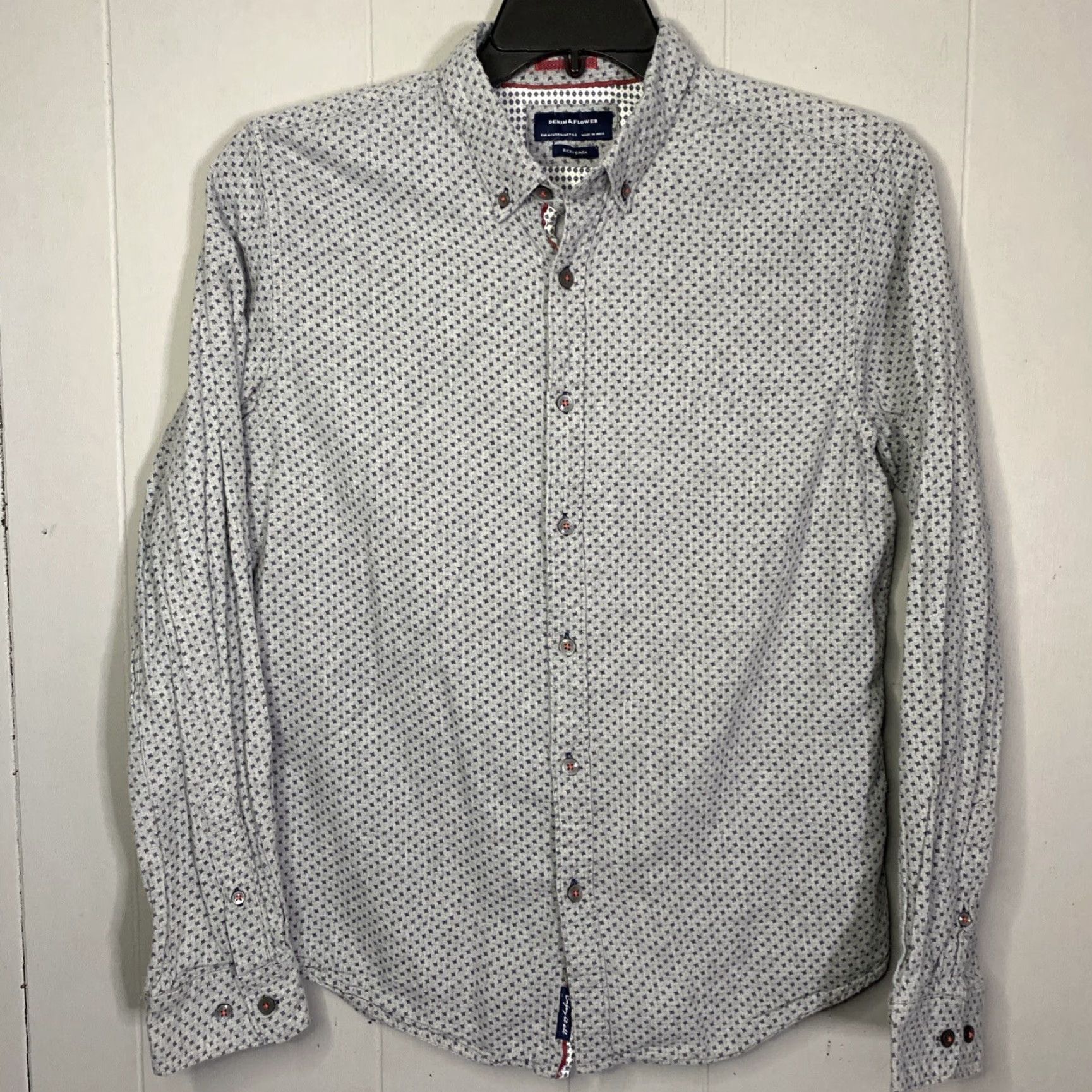 Vintage Ricky Singh Denim and Flower Long Sleeve Button Down Shirt Mens M Gray Denim Flower Shirt Mens M Short title Size US M / EU 48-50 / 2 - 3 Thumbnail