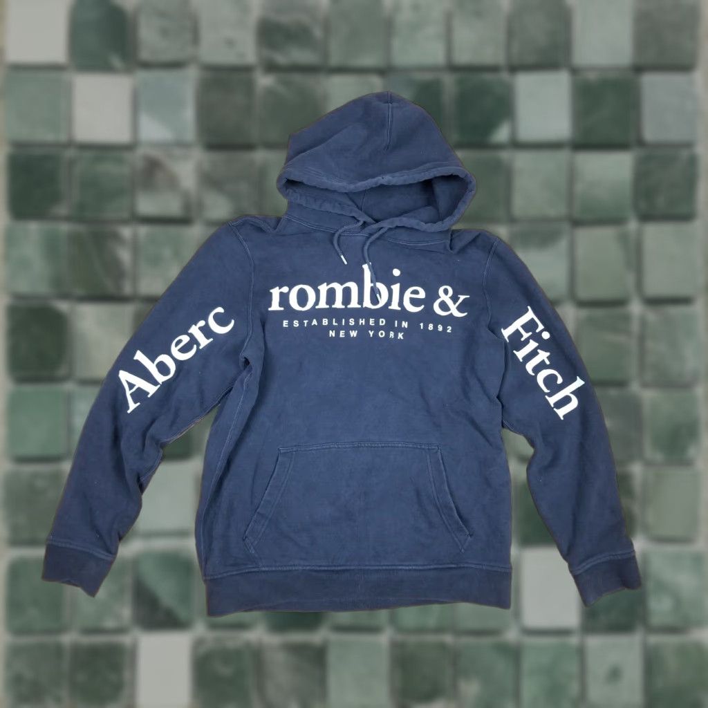 Abercrombie & Fitch VINTAGE Abercrombie and Fitch BIG LOGO PRINT HOODIE MEN'S SZ MEDIUM Shirt M Navy Logo 90s Mens Size US M / EU 48-50 / 2 - 1 Thumbnail