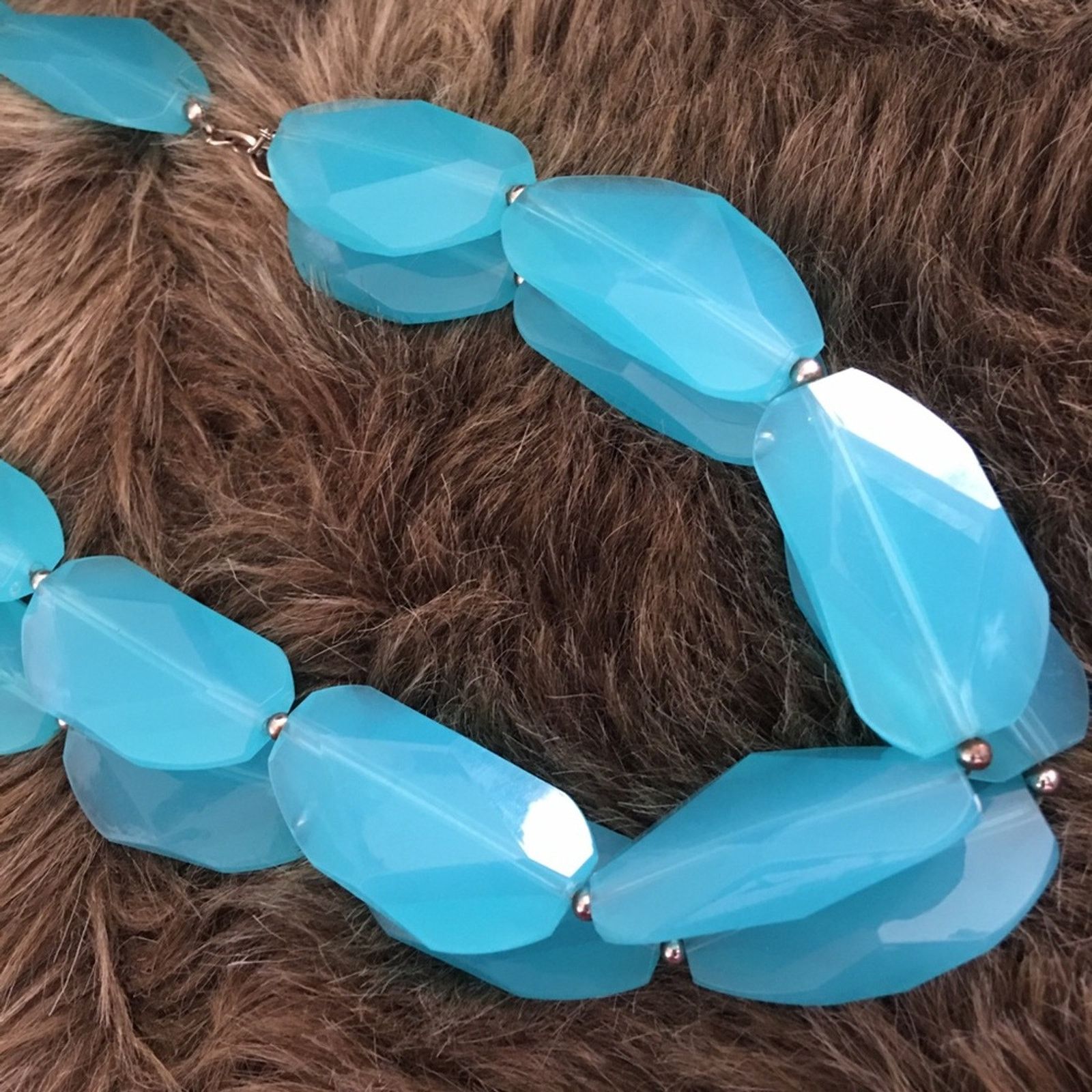 Jewelry Large chunky blue faceted bead necklace Size ONE SIZE - 6 Thumbnail