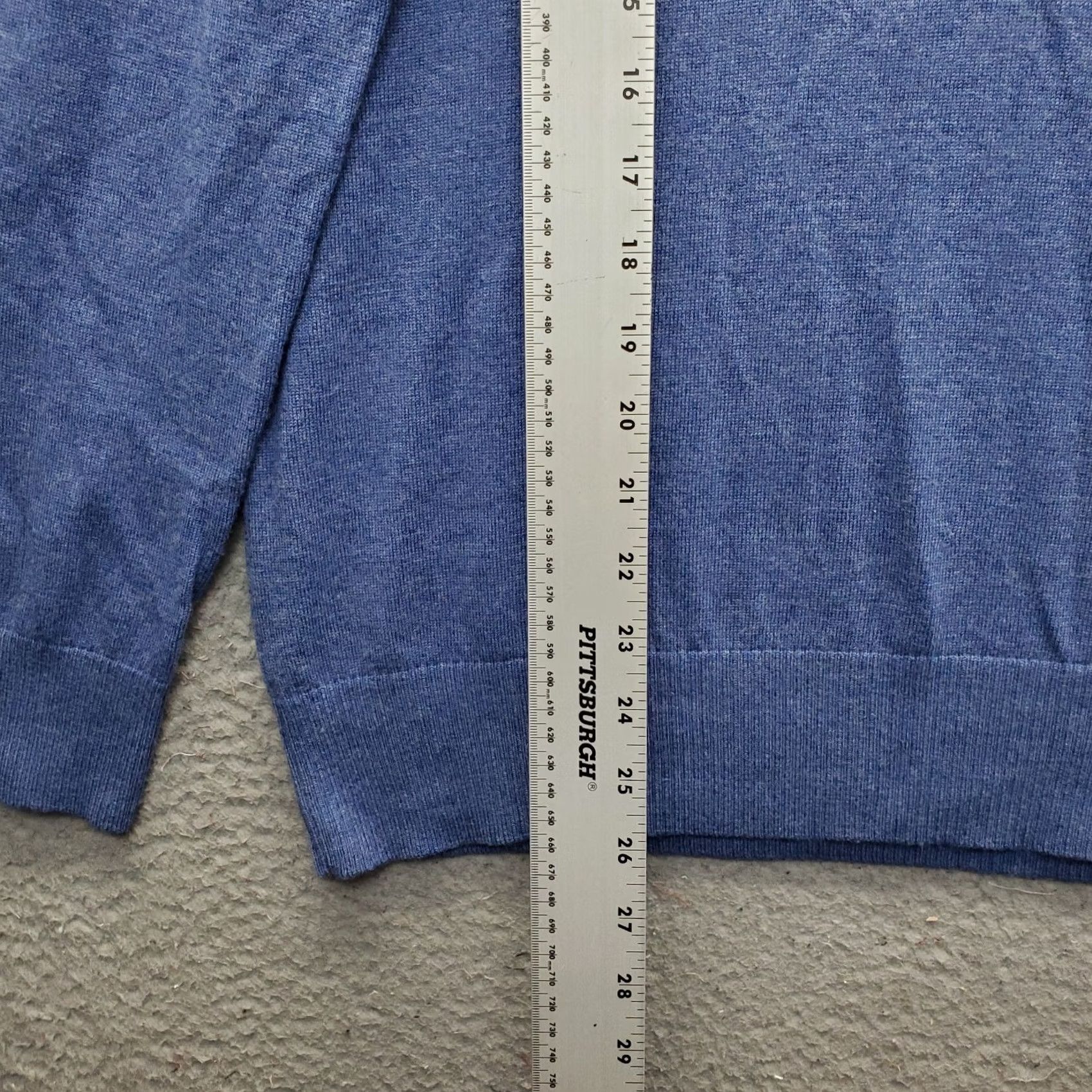 Banana Republic Banana Republic Sweater Mens Large Blue Extra Fine Merino Long Sleeve V-Neck Size US L / EU 52-54 / 3 - 4 Thumbnail