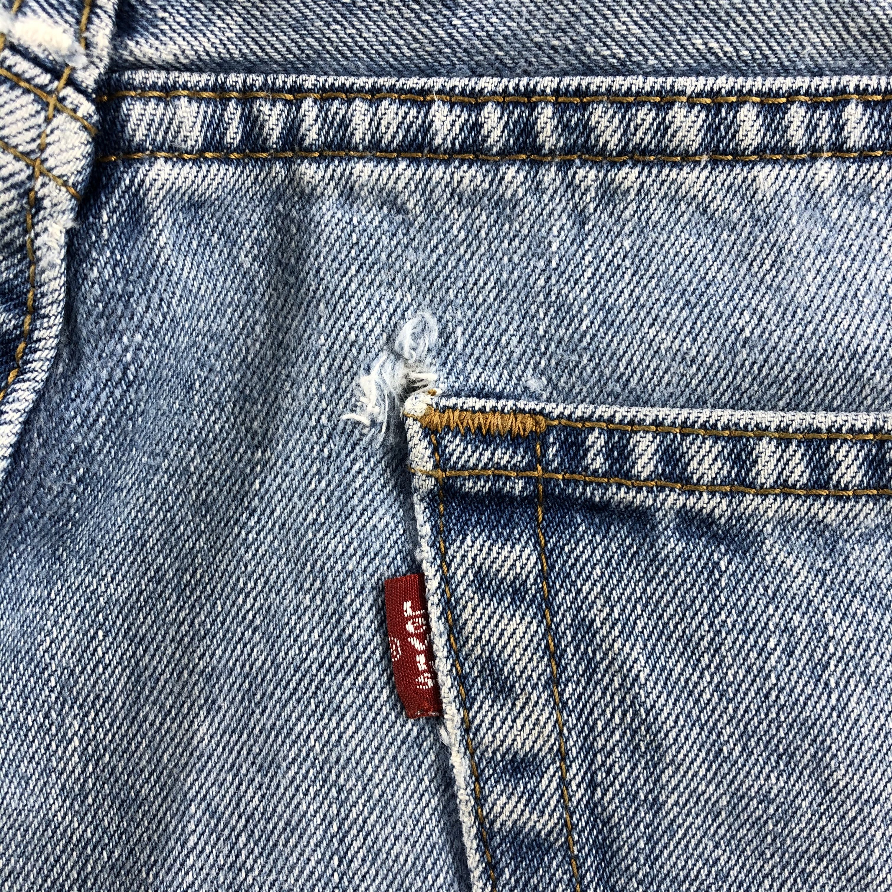 Levi's Vintage Light Wash Levis 505 Jeans-J2140 Size US 33 - 8 Thumbnail