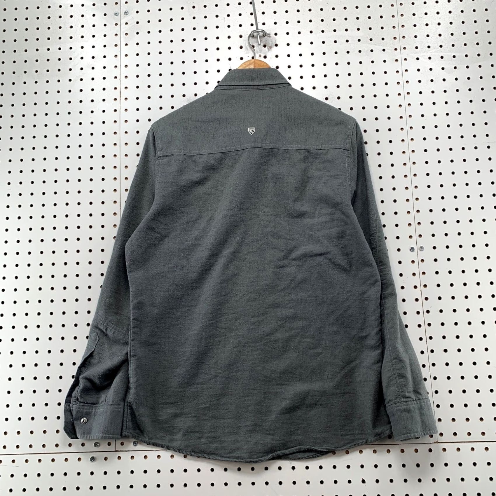 Vintage Kuhl Flannel Button Shirt Mens Small Gray Descendr Long Sleeve Lightweight Hike Size US S / EU 44-46 / 1 - 2 Thumbnail