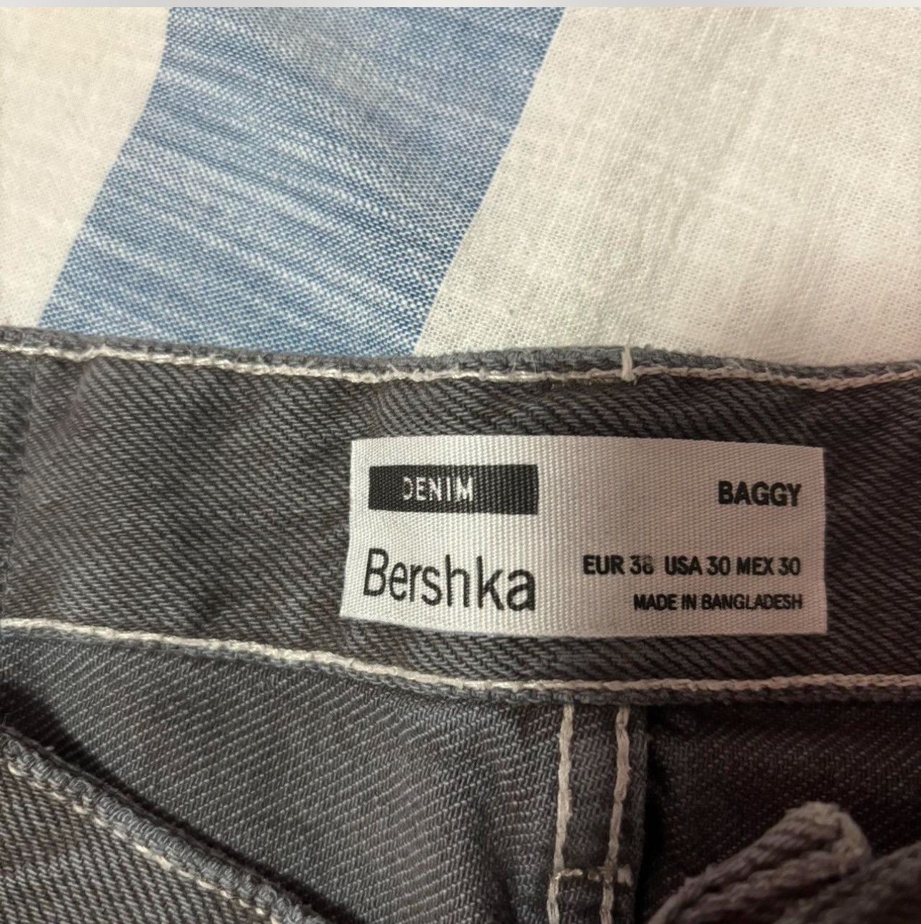 Bershka Baggy bershka denim grey jeans Size US 30 / EU 46 - 6 Thumbnail