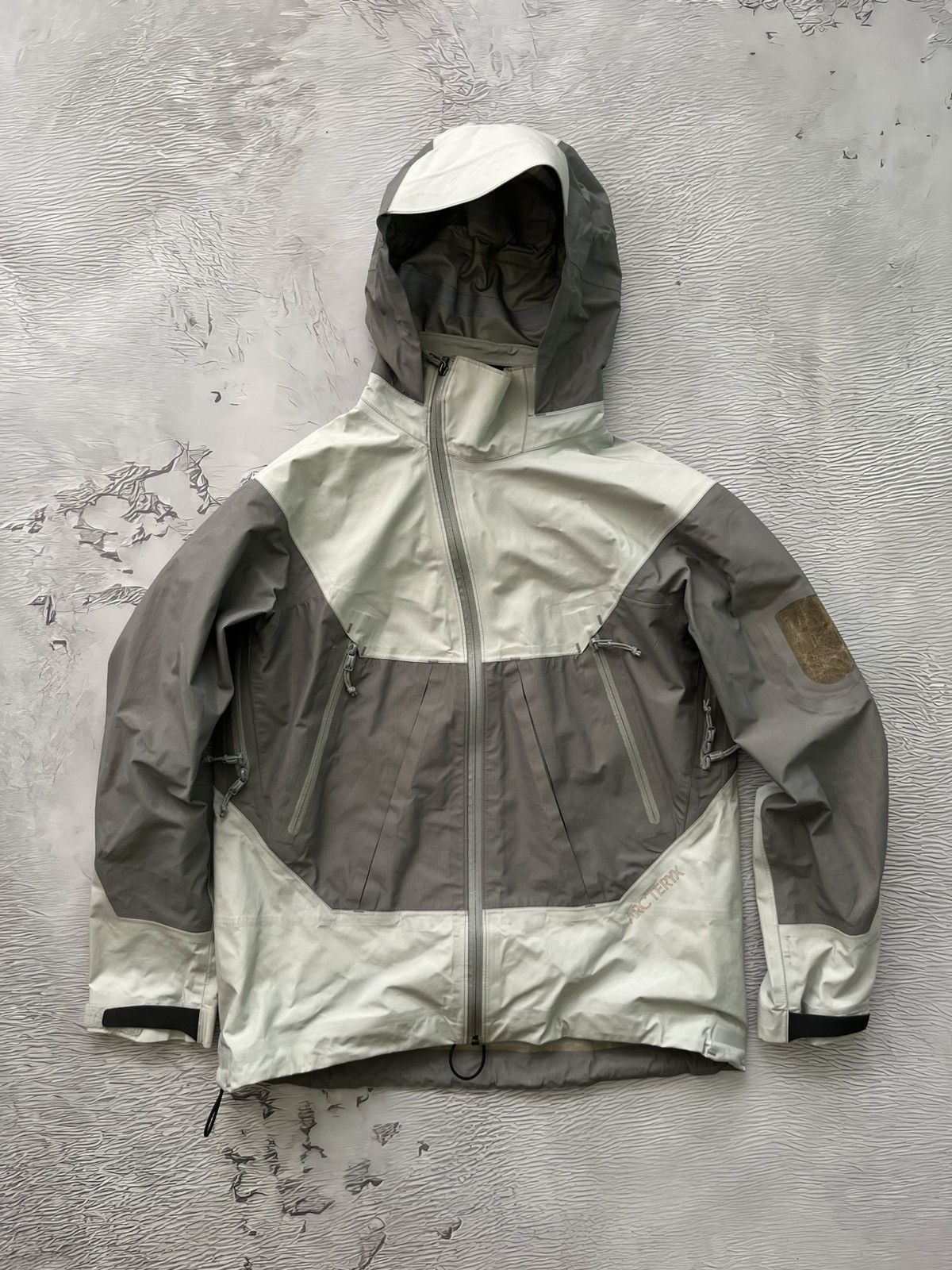 Arc'teryx Vintage 2003 Arc teryx Sidewinder Gore Tex XCR Jacket White Size M / US 6-8 / IT 42-44 - 2 Thumbnail