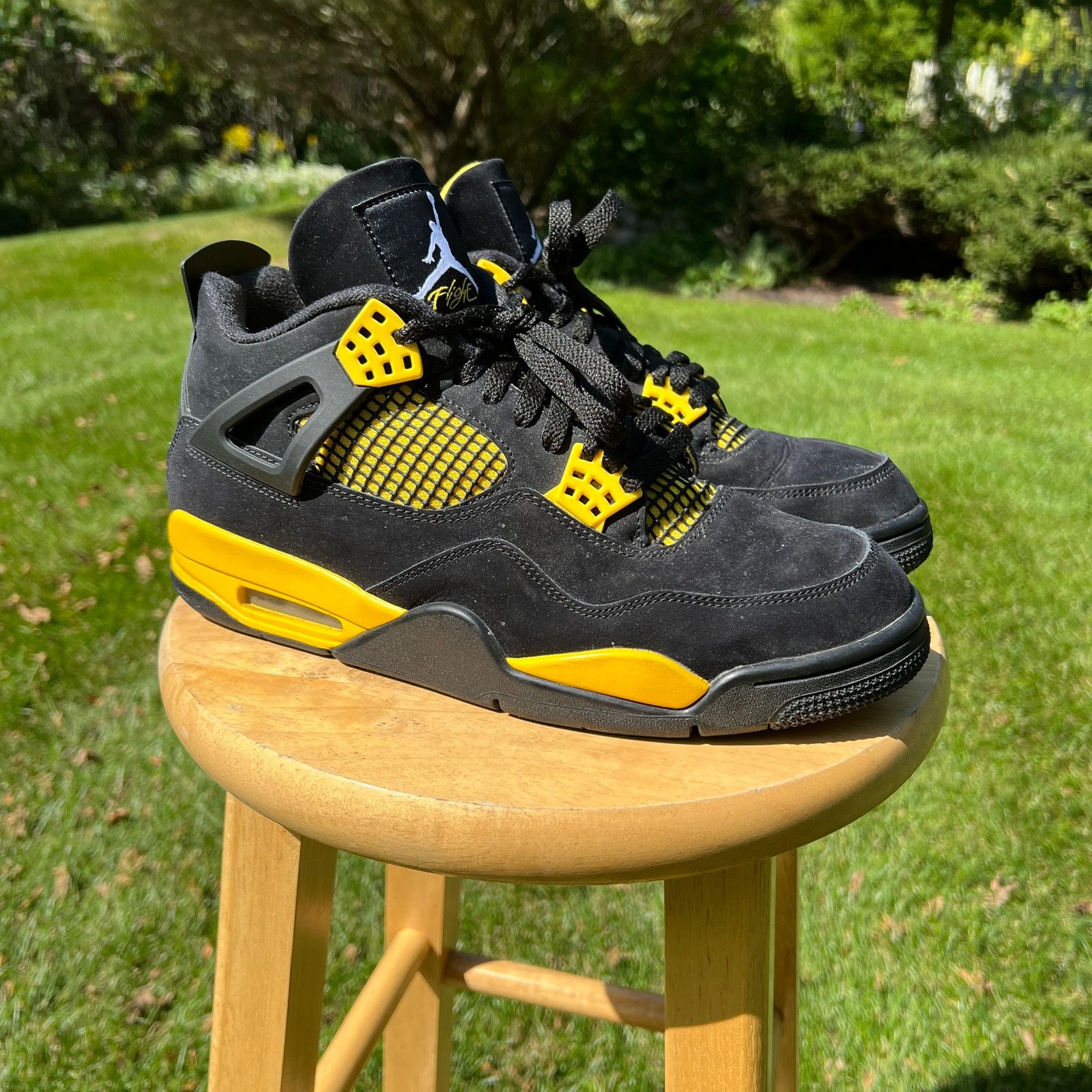 Jordan 4 thunder 2012 online