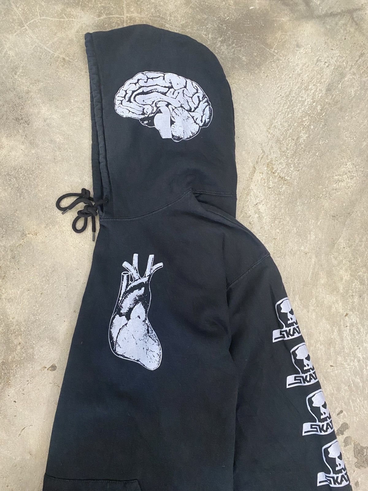 Other VINTAGE SKULLSKATES HOODIE Size US M / EU 48-50 / 2 - 7 Thumbnail