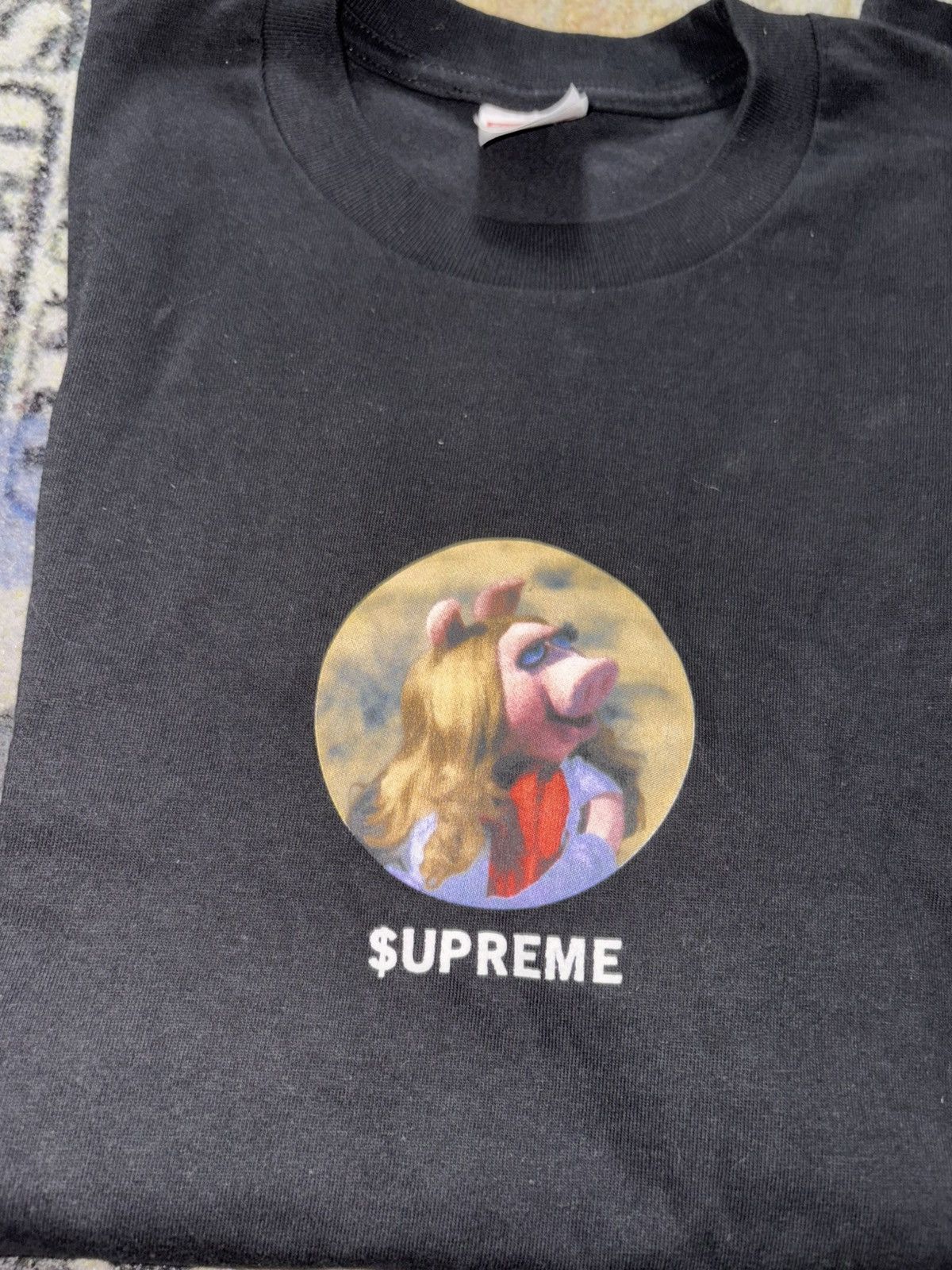 Supreme Supreme Miss Piggy Tee Size US S / EU 44-46 / 1 - 2 Thumbnail