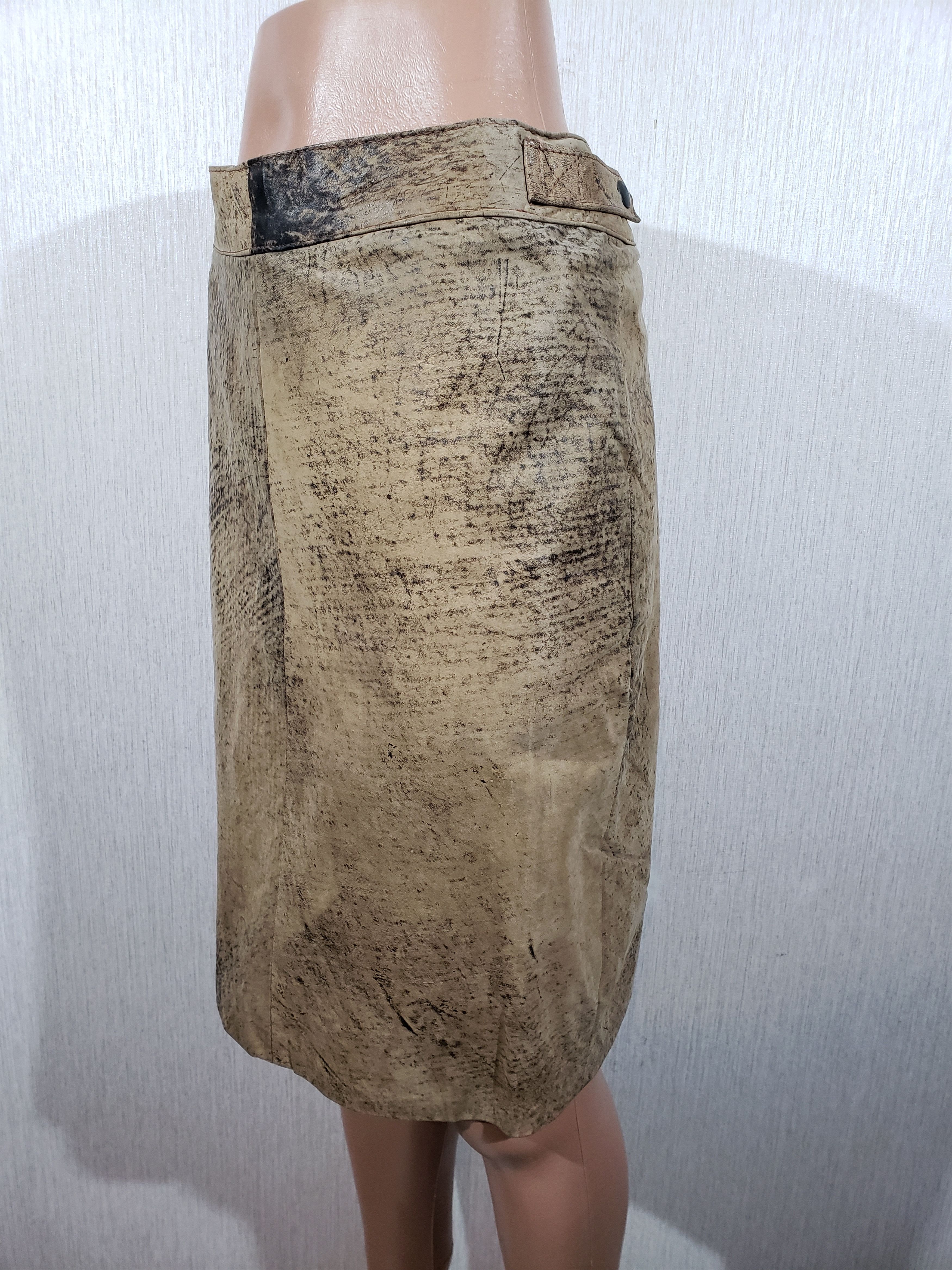 Genuine Leather Brown leather skirt. Size 27" / US 4 / IT 40 - 5 Thumbnail
