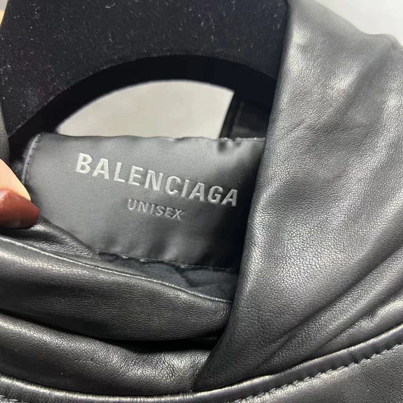Balenciaga Balenciaga Black Solid Leather Hooded Pullover Long Sleeve Size US S / EU 44-46 / 1 - 6 Thumbnail