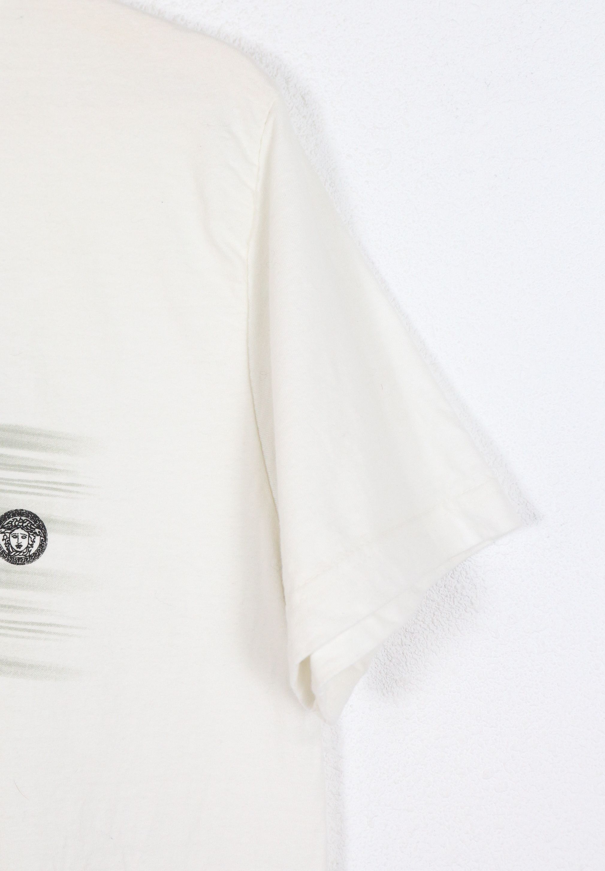 Versace Jeans Couture Vintage Versace Jeans Couture Logo Medusa T-shirt Tee 90s Size US M / EU 48-50 / 2 - 3 Thumbnail