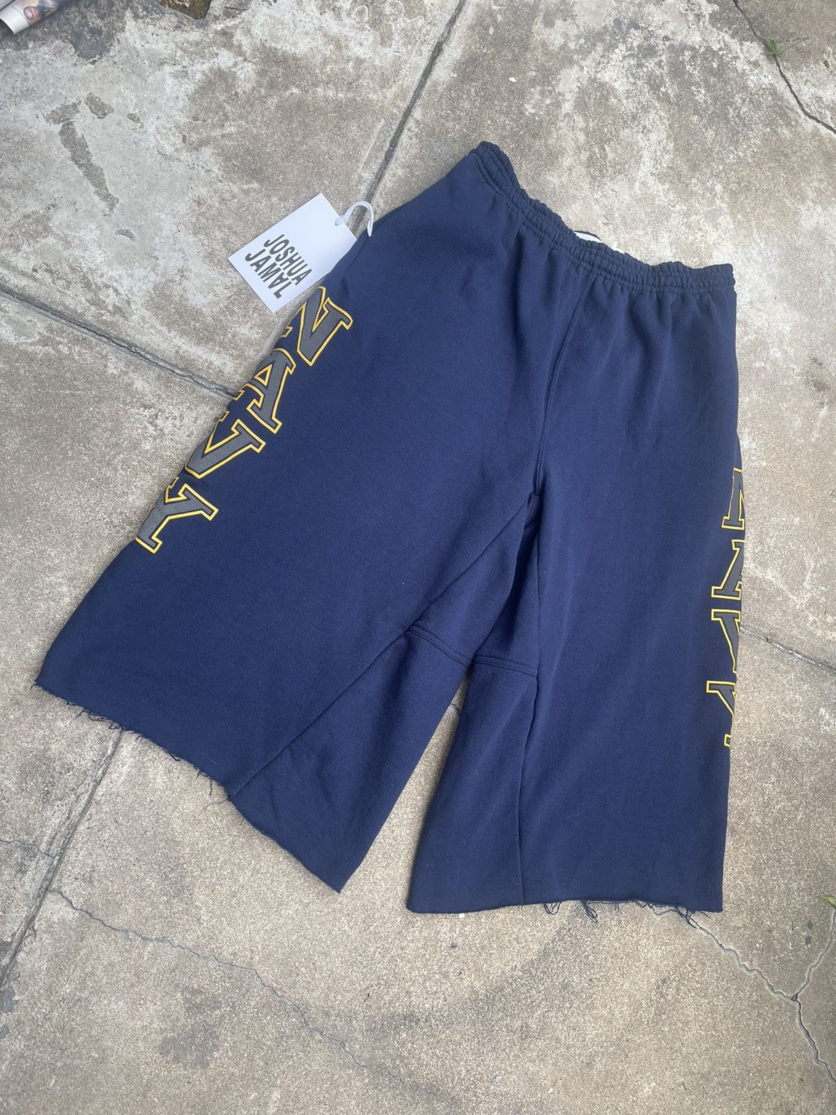 Joshua Jamal Joshua Jamal "NBHD" Cotton Navy Shorts Size US 32 / EU 48 - 2 Thumbnail