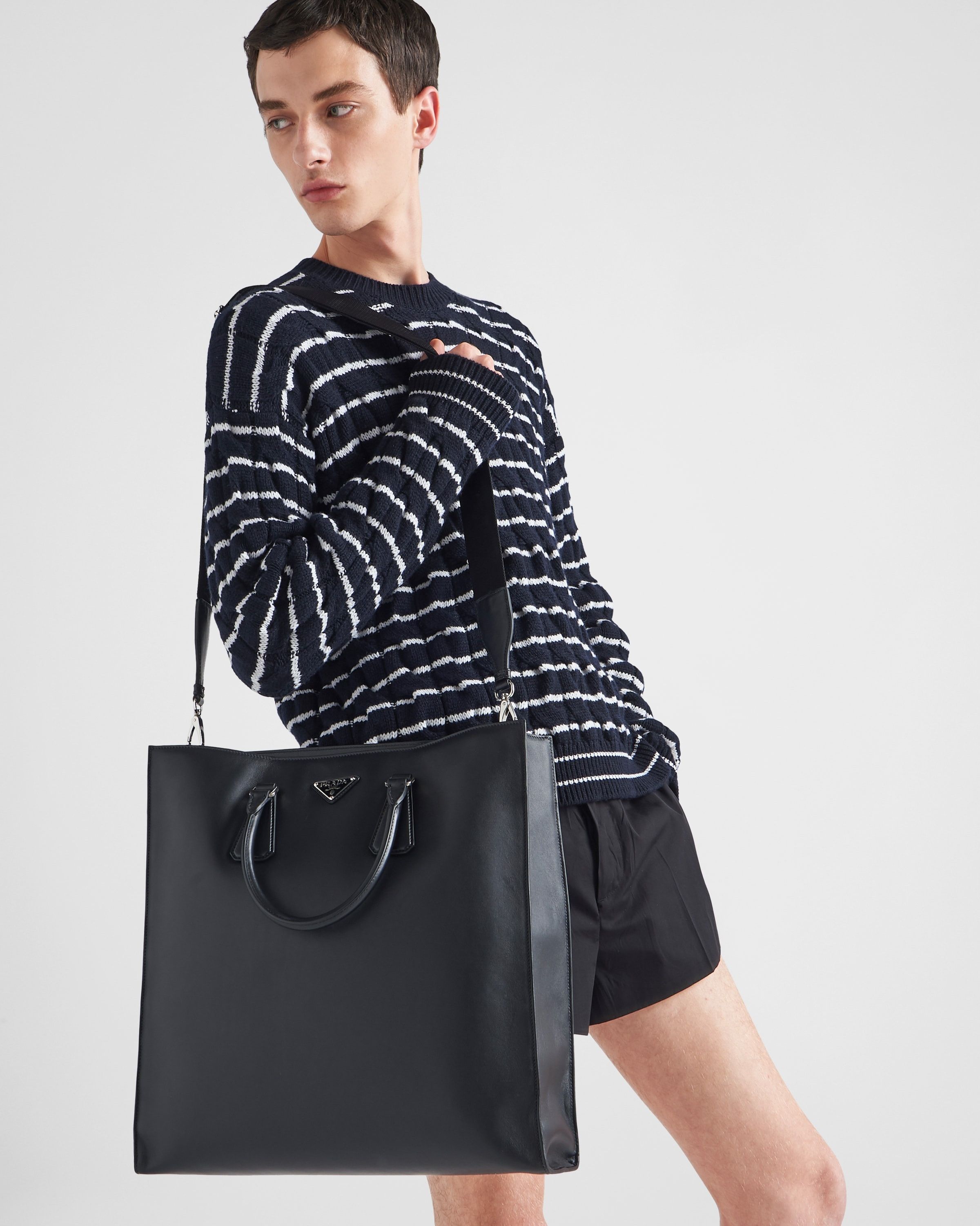 Prada o1bcso1str1025 Size: OS / Soft Calf Leather Bag in Black Size ONE SIZE - 7 Thumbnail