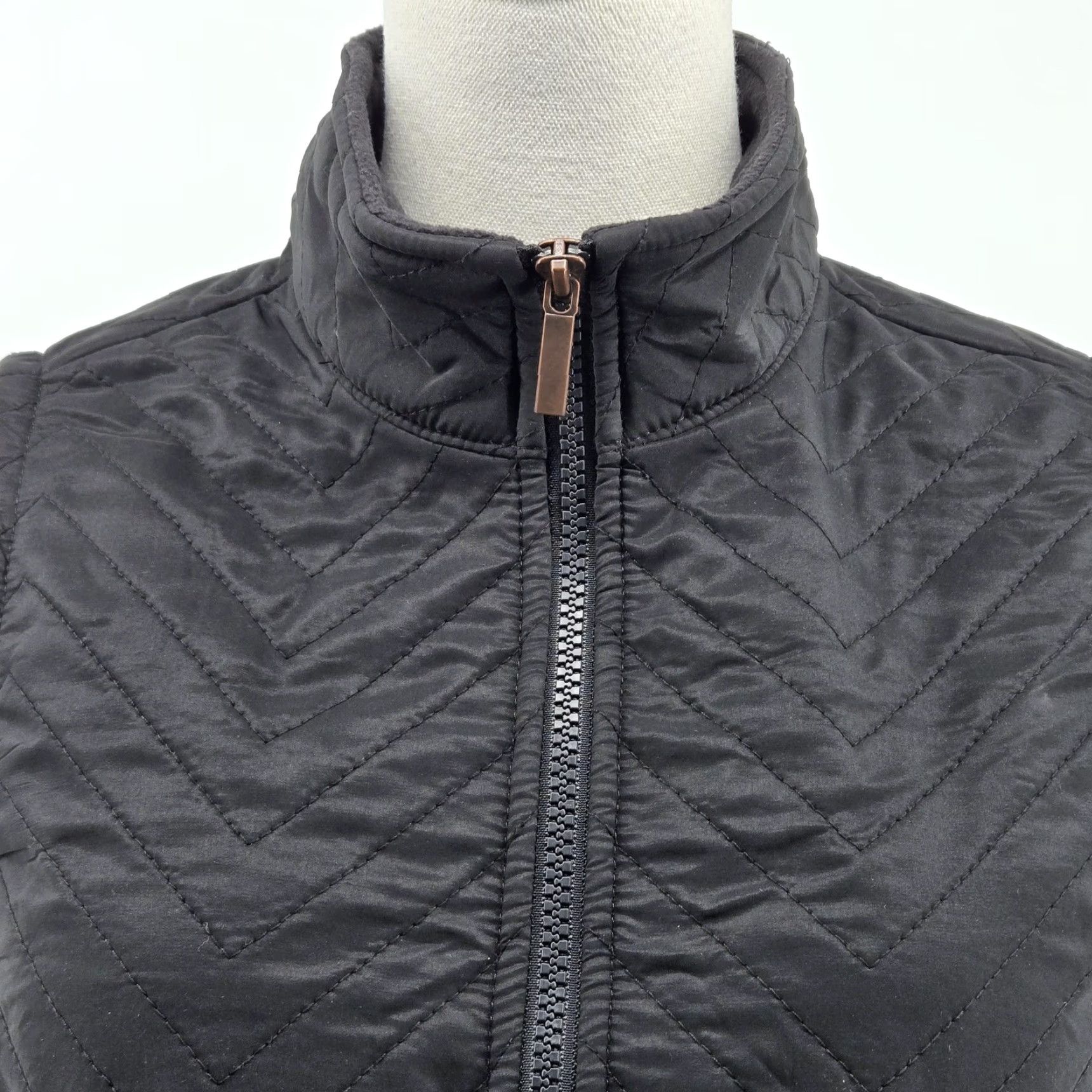 The Mountain VINTAGE Blue Mountain Vest Womens XS Black Quilted Fleece Mid-Length Full Zip Pockets Size XS / US 0-2 / IT 36-38 - 4 Thumbnail