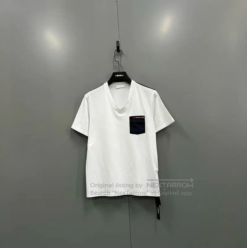 Prada Prada Summer White Cotton Short Sleeve T-Shirt. Size M / US 6-8 / IT 42-44 - 1 Thumbnail