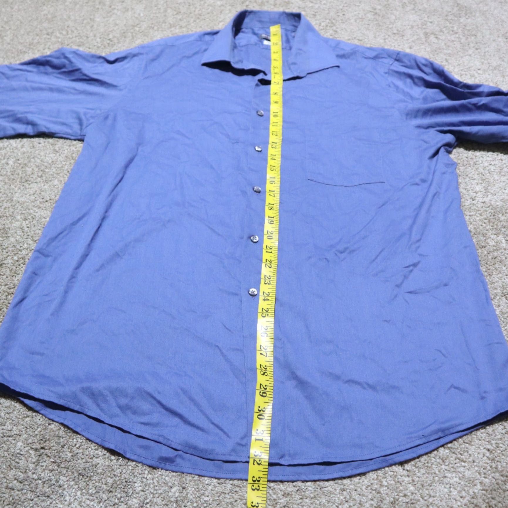 Van Heusen Van Heusen Shirt Button-Up Long Sleeve Adult Men's 16.5 Blue Solid 34/35 Button-Front 16.5 Mens Shirt Size US XL / EU 56 / 4 - 6 Thumbnail