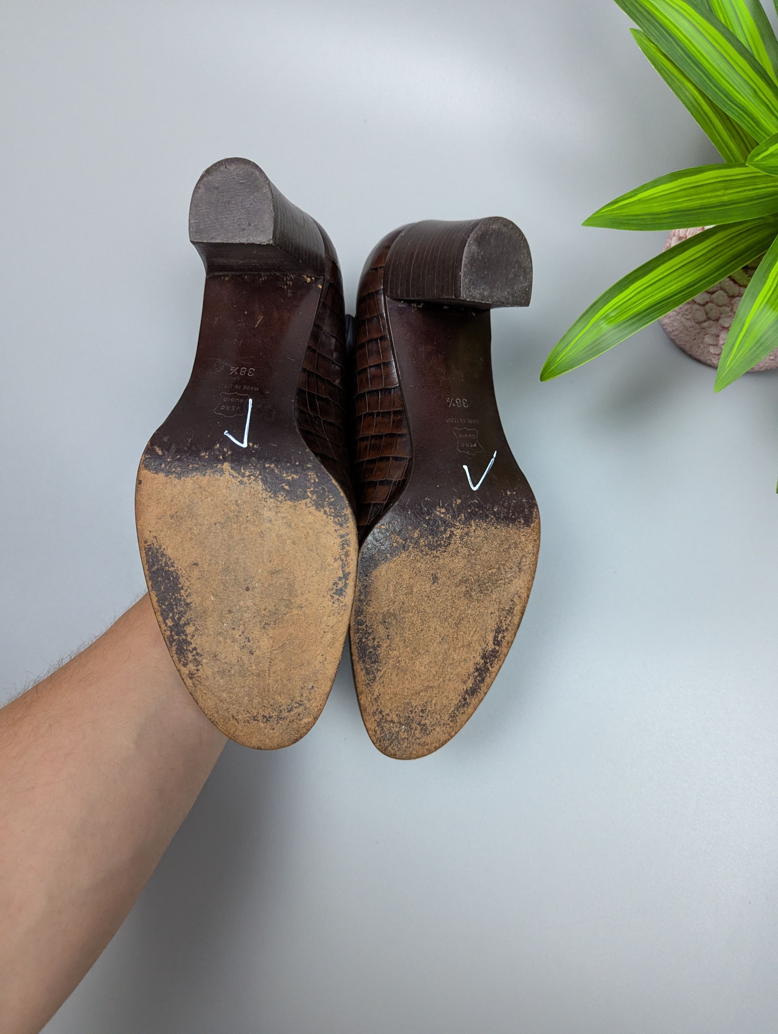 Giorgio Armani Giorgio Armani 80s Womens Leather Loafers Heels 38.5 US7.5/8 Size US 8.5 / IT 38.5 - 9 Thumbnail